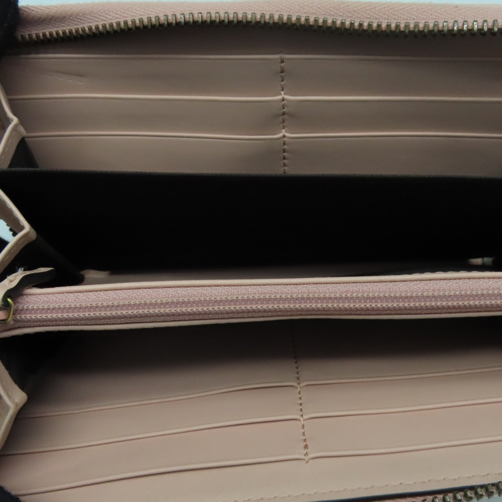 GUCCI 斜纹牛皮皮革Marmont Wallet金扣长钱包粉红色