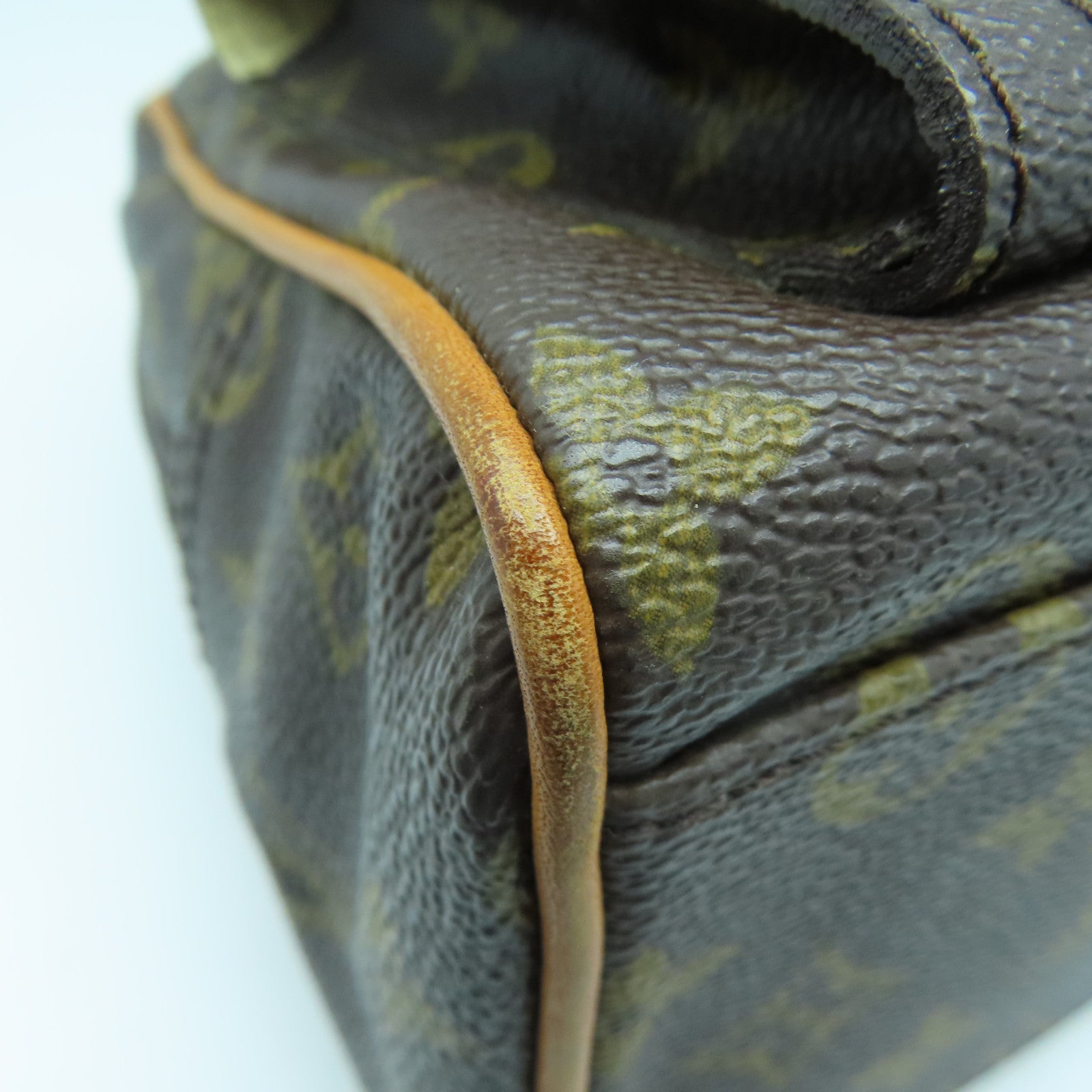 LOUIS VUITTON Monogram Manhattan PM金扣手挽袋棕色