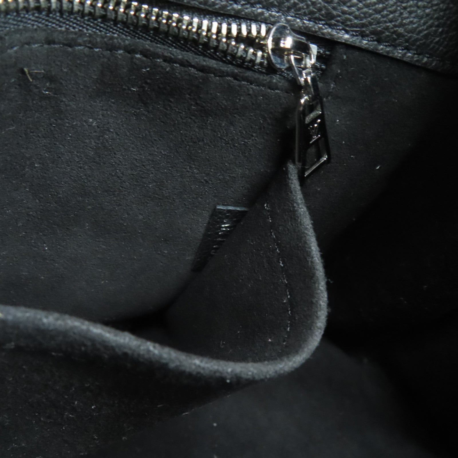 LOUIS VUITTON 牛皮皮革Lockme Day銀扣手挽肩背兩用袋黑色