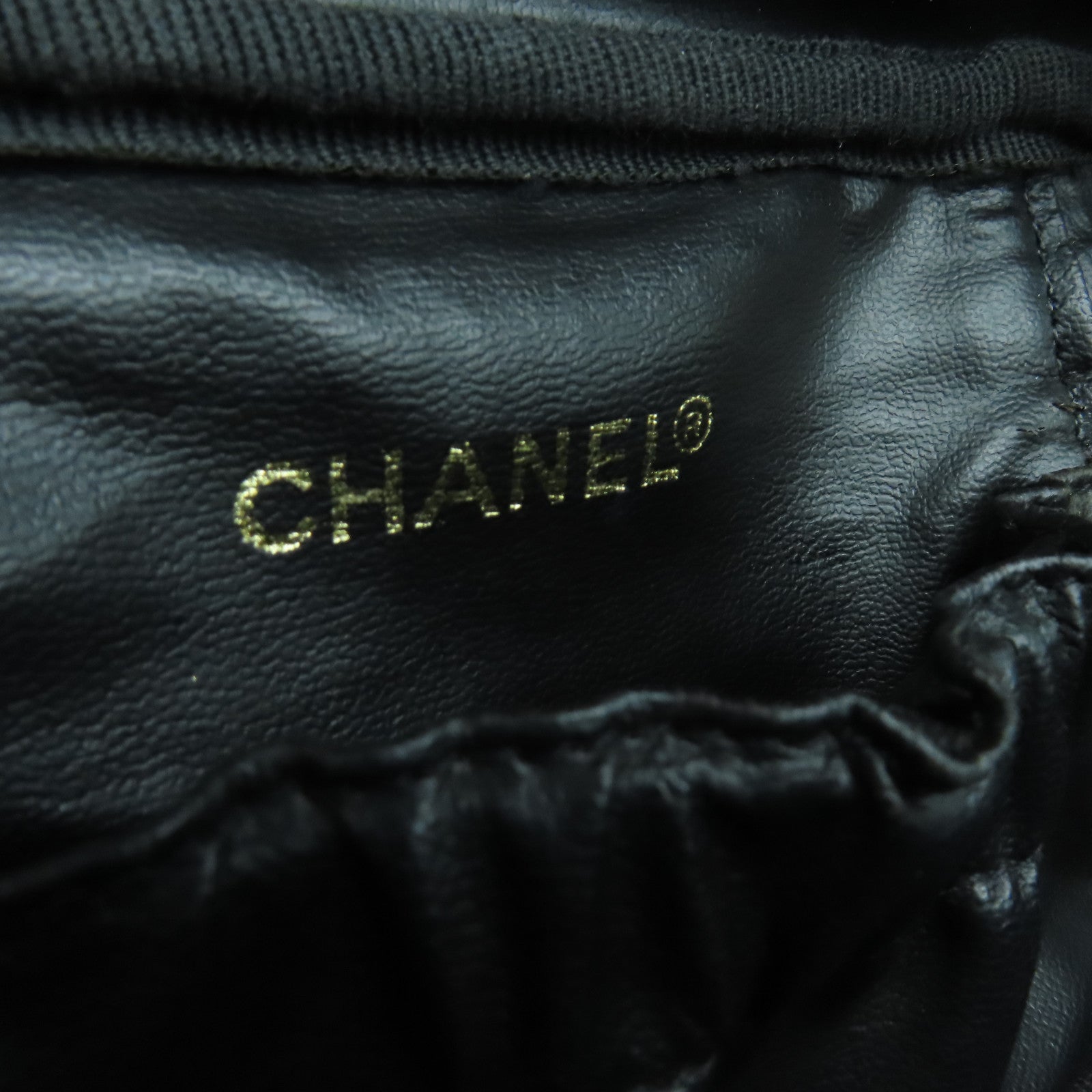 CHANEL 【激減優惠】Caviar皮革Vintage Vanity Case金扣化妝袋黑色