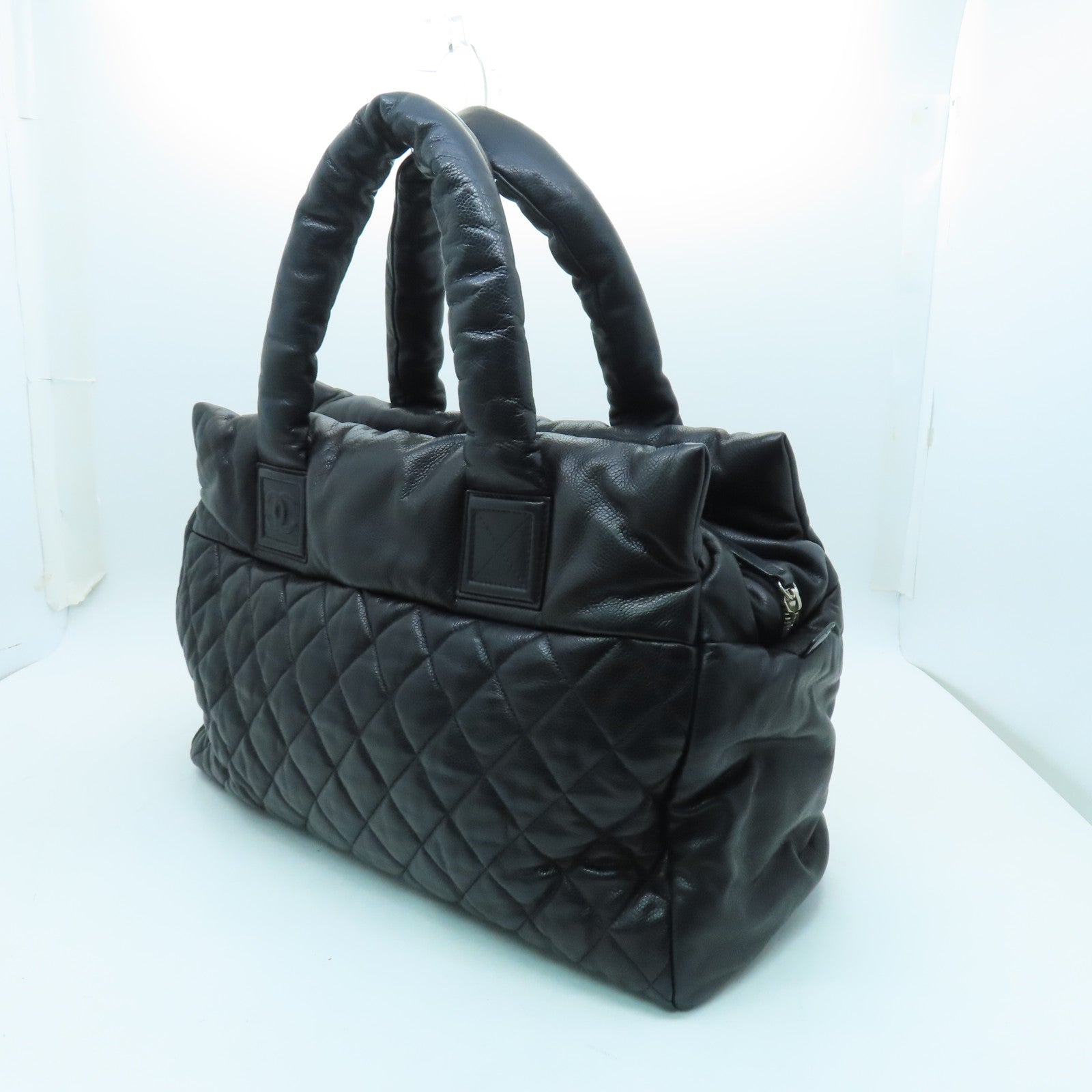 CHANEL diamond Caviar leather CoCo Cocoon silver buckle handle bag black