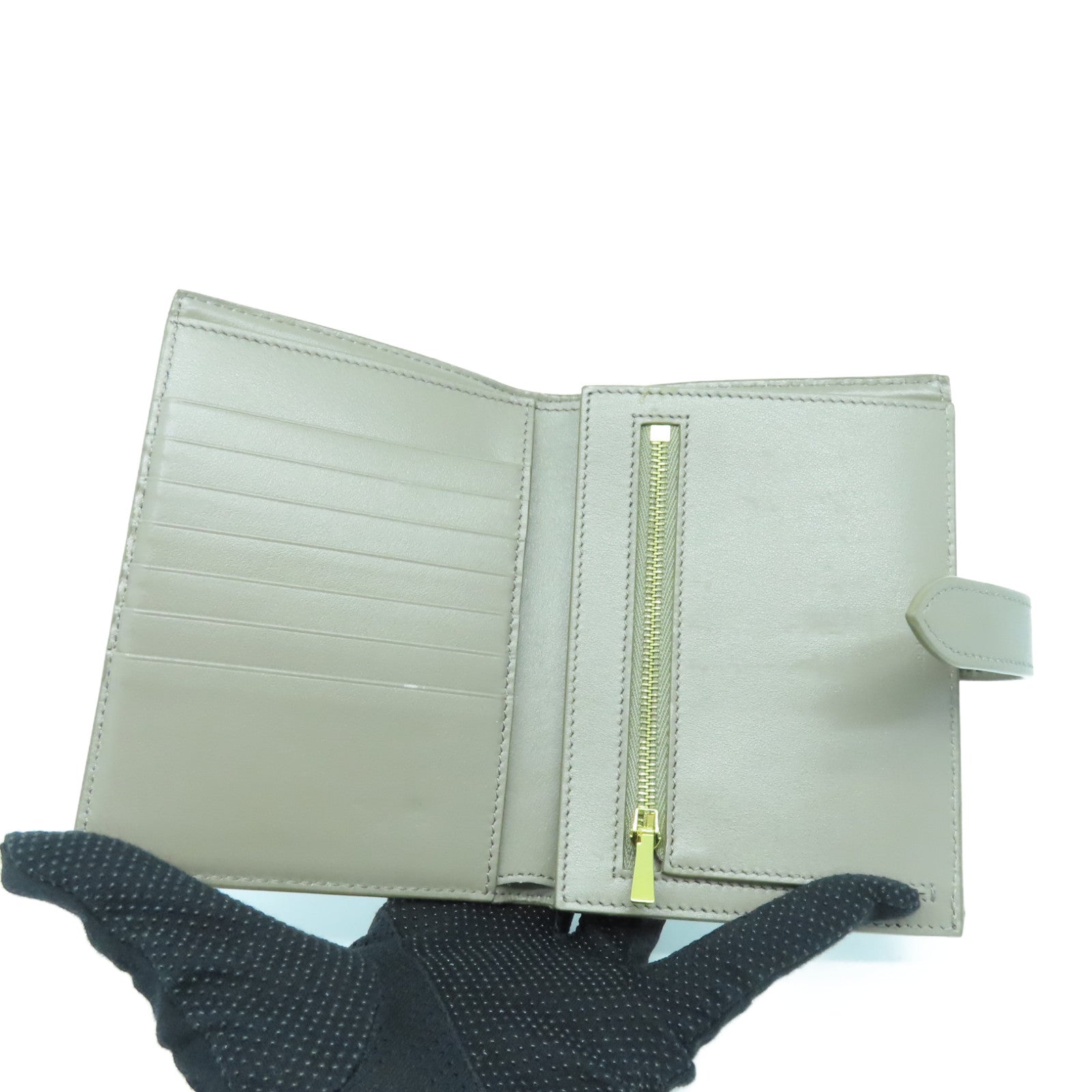 CELINE 牛皮皮革Medium Strap Wallet金扣钱包灰色
