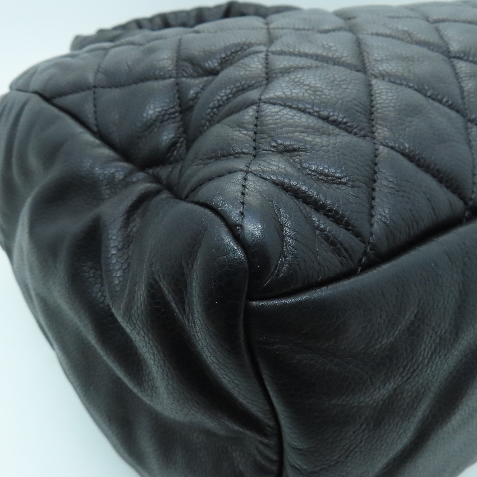 CHANEL diamond Caviar leather CoCo Cocoon silver buckle handle bag black