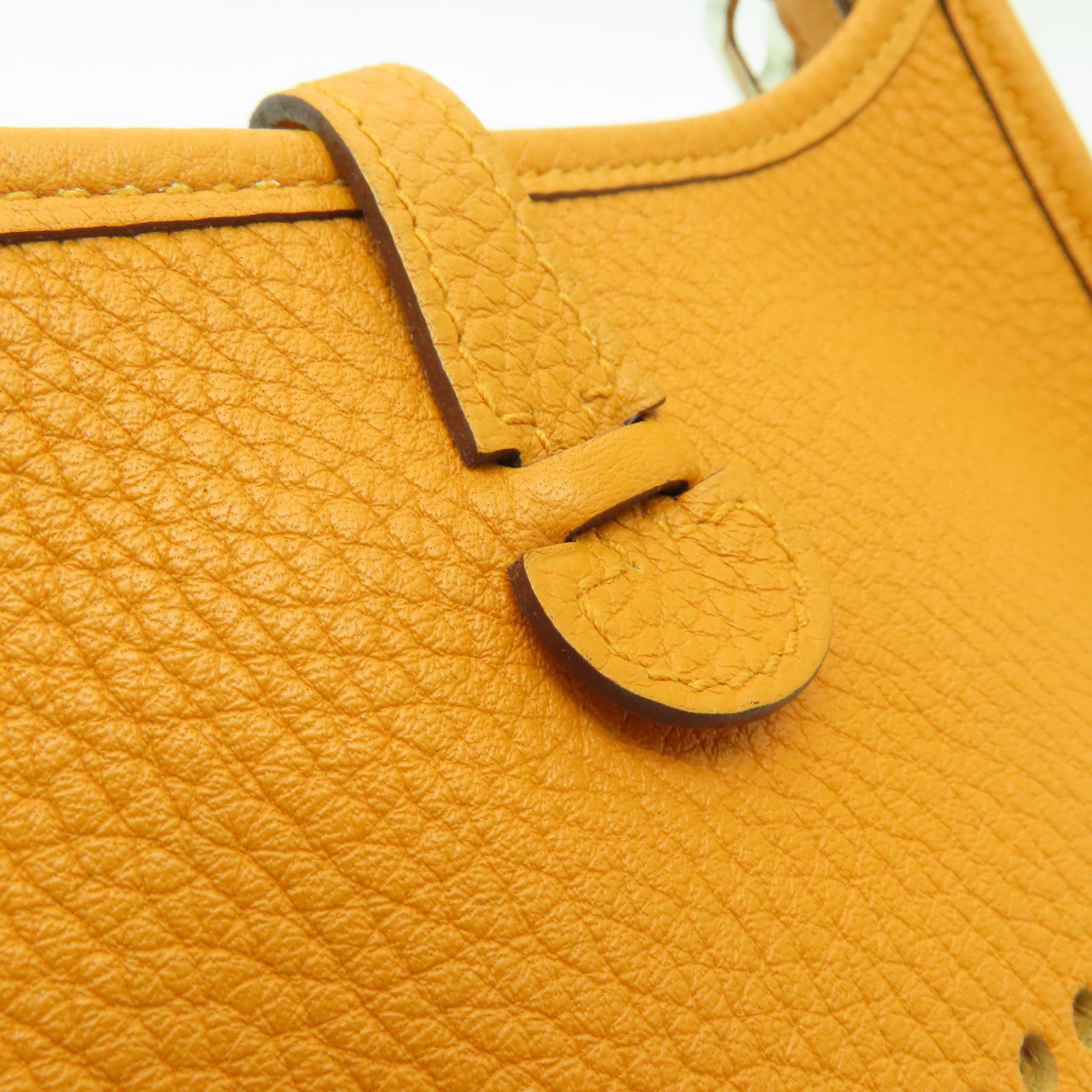 HERMES Maurice皮革Evelyne TPM銀扣肩背袋Apricot橙色