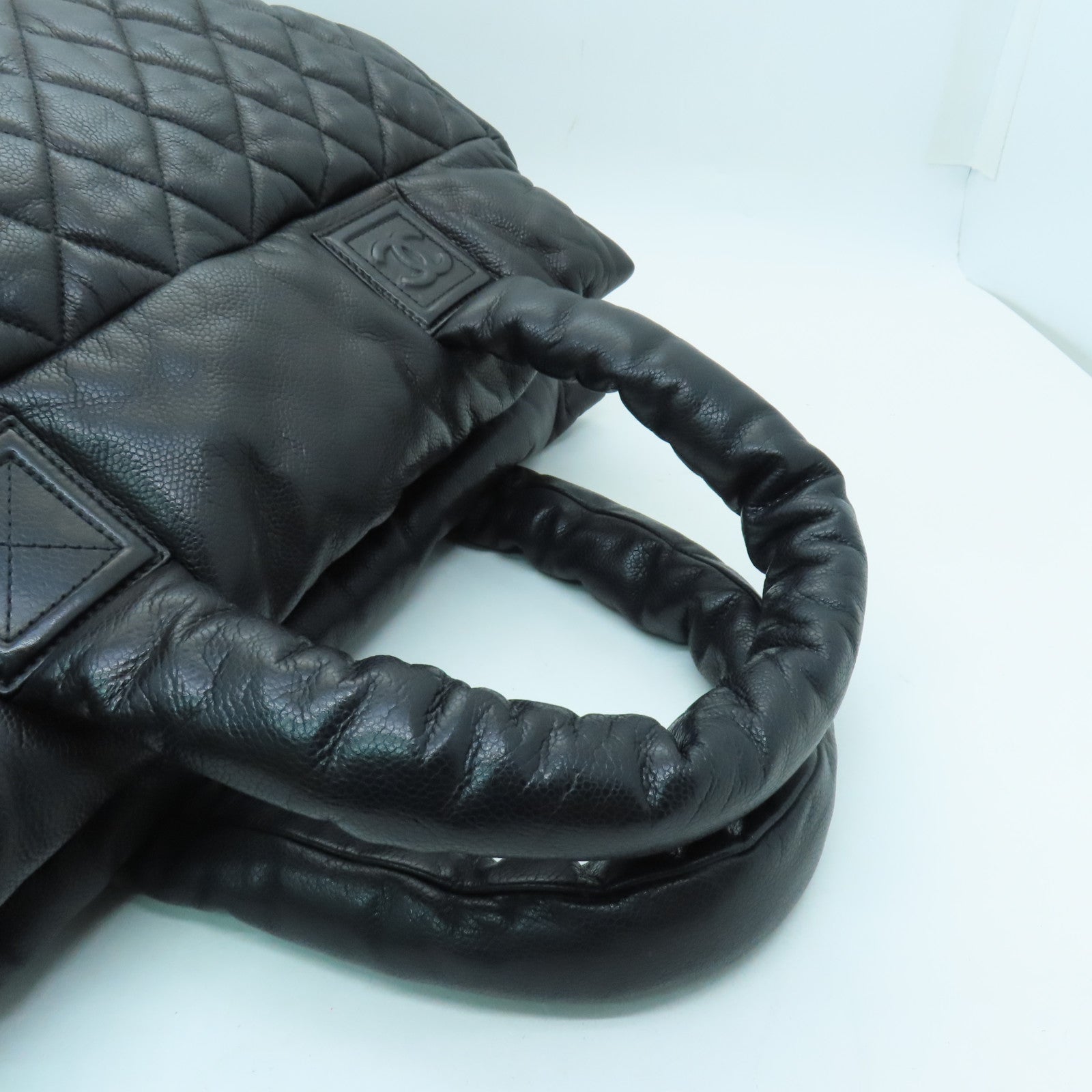 CHANEL diamond Caviar leather CoCo Cocoon silver buckle handle bag black