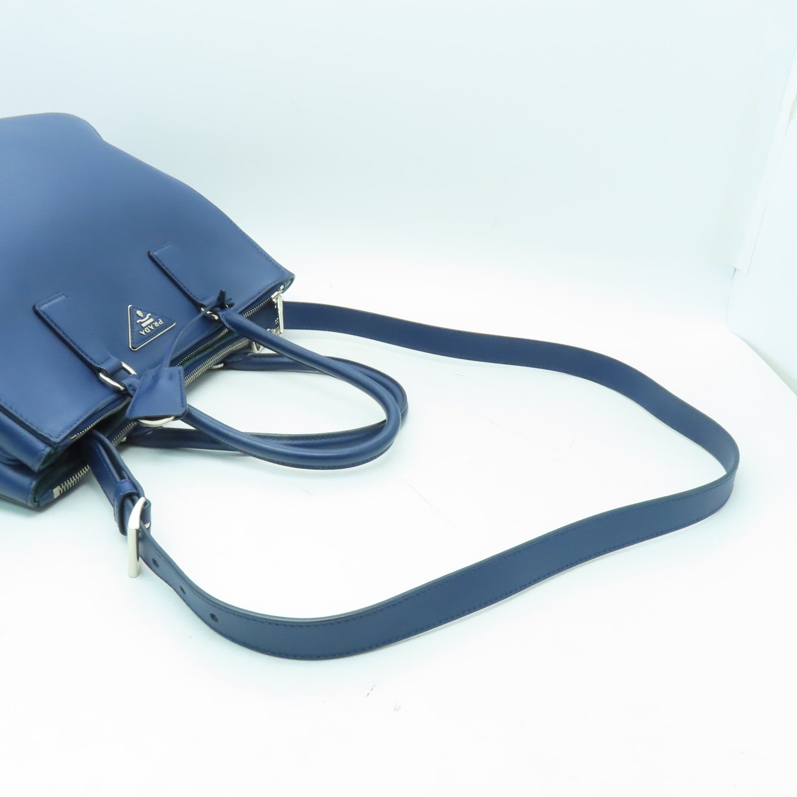 PRADA 牛皮皮革2 Way Shoulder銀扣手挽肩背兩用袋藍色