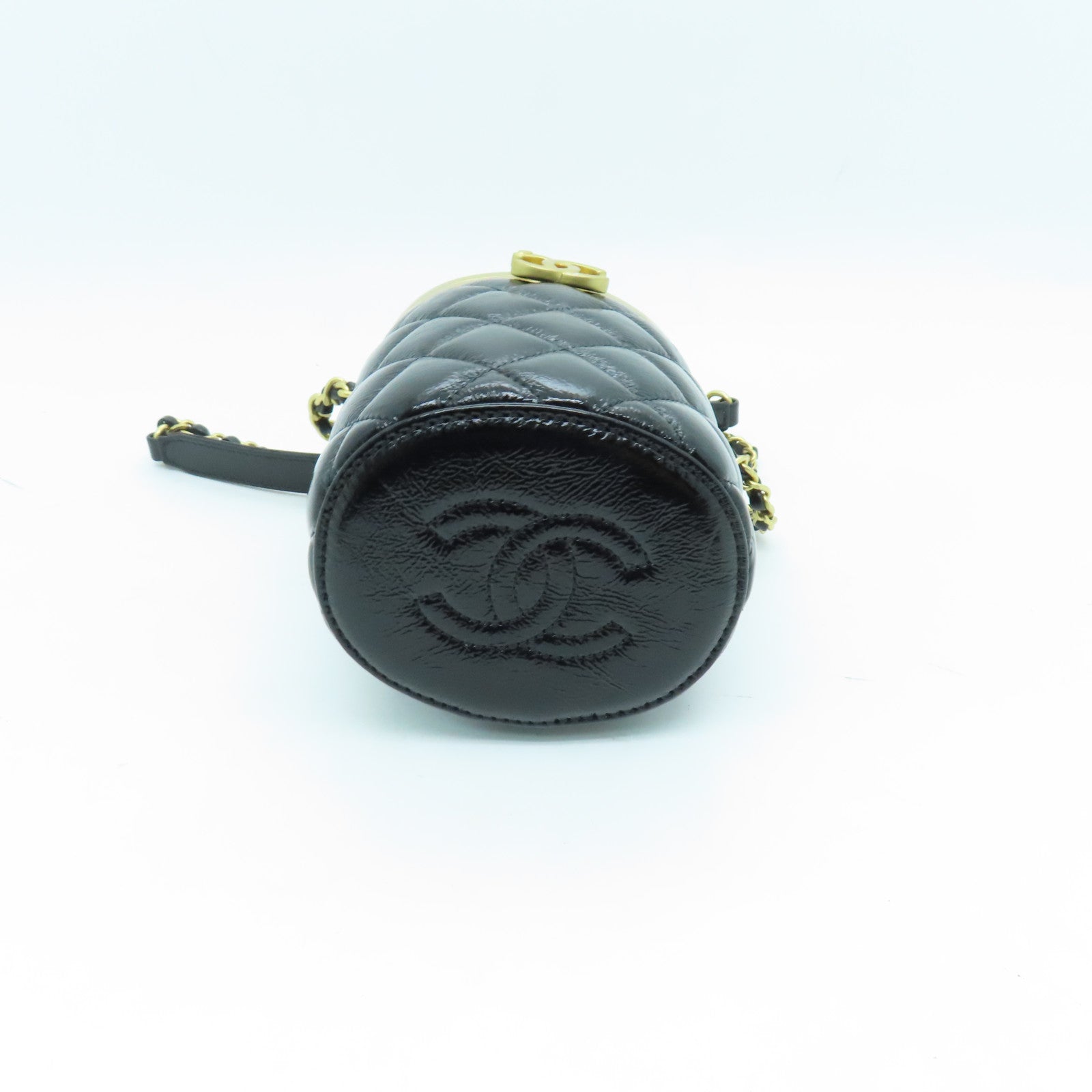 CHANEL 菱格漆皮皮革Chain Shoulder金扣鏈帶肩背袋黑色