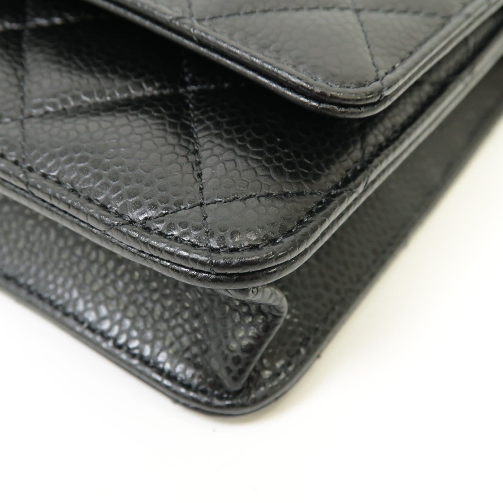 CHANEL Caviar皮革WOC Shoulder Bag金扣鏈帶肩背袋黒色