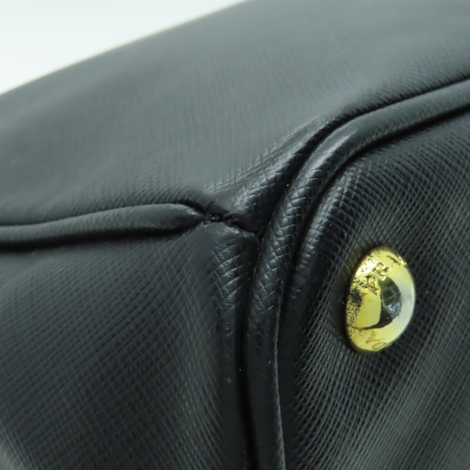 PRADA 牛皮皮革Galleria Handbag金扣手挽袋黑色