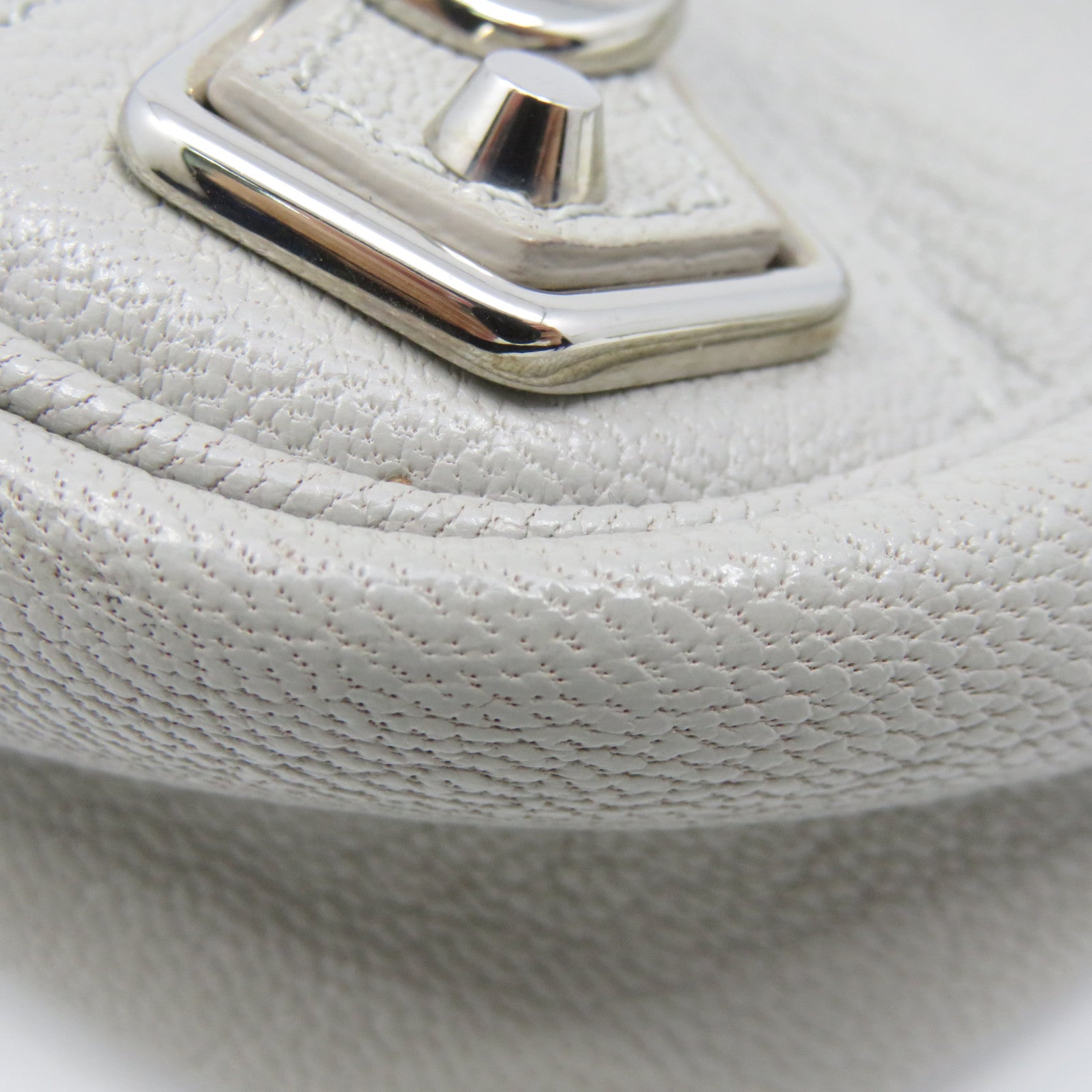 BALENCIAGA 牛皮皮革Metallic Edge Hip Shoulder Bag肩背袋灰色