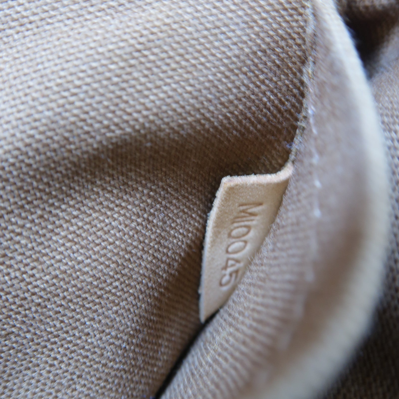 LOUIS VUITTON Monogram Pochette Marelle金扣肩背袋啡色