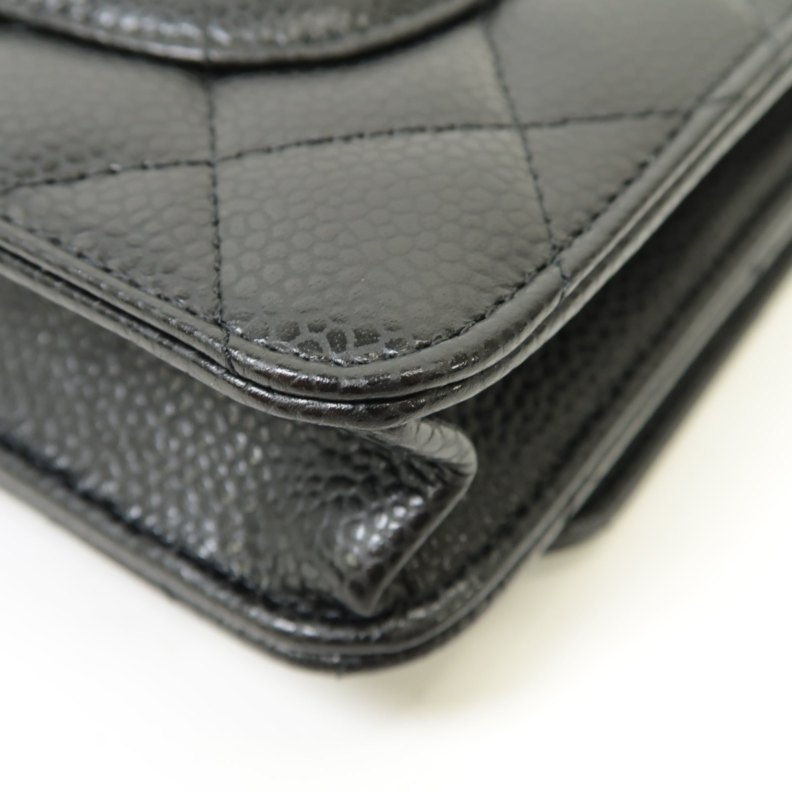 CHANEL Caviar皮革WOC Shoulder Bag金扣鏈帶肩背袋黒色