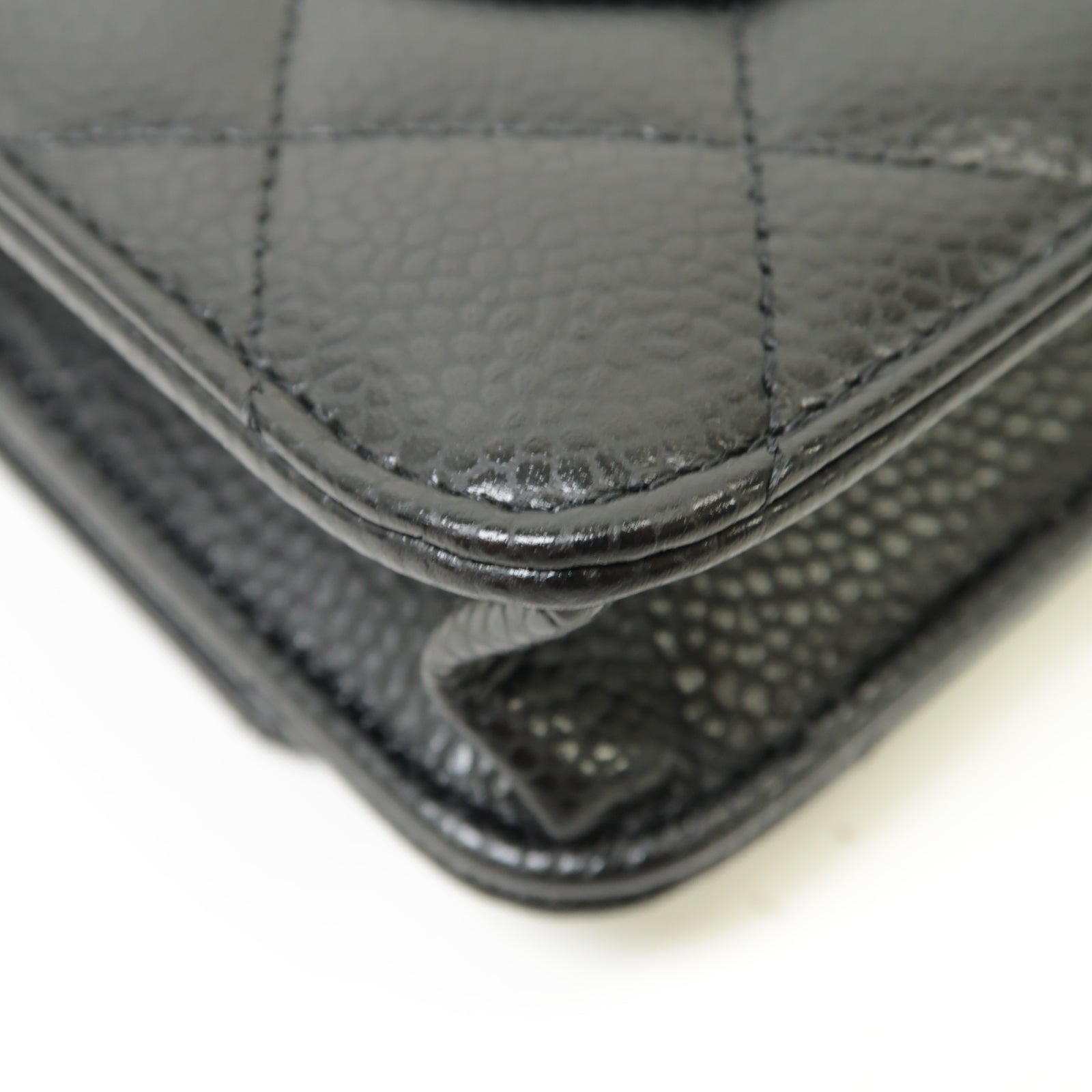 CHANEL Caviar皮革WOC Shoulder Bag金扣鏈帶肩背袋黒色
