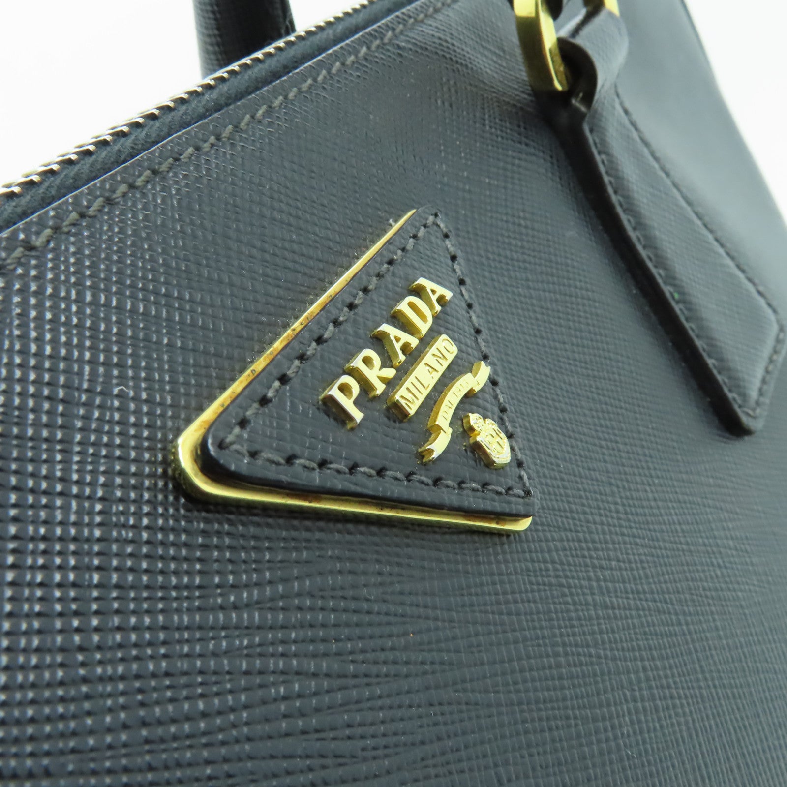 PRADA 牛皮皮革Galleria Handbag金扣手挽袋黑色