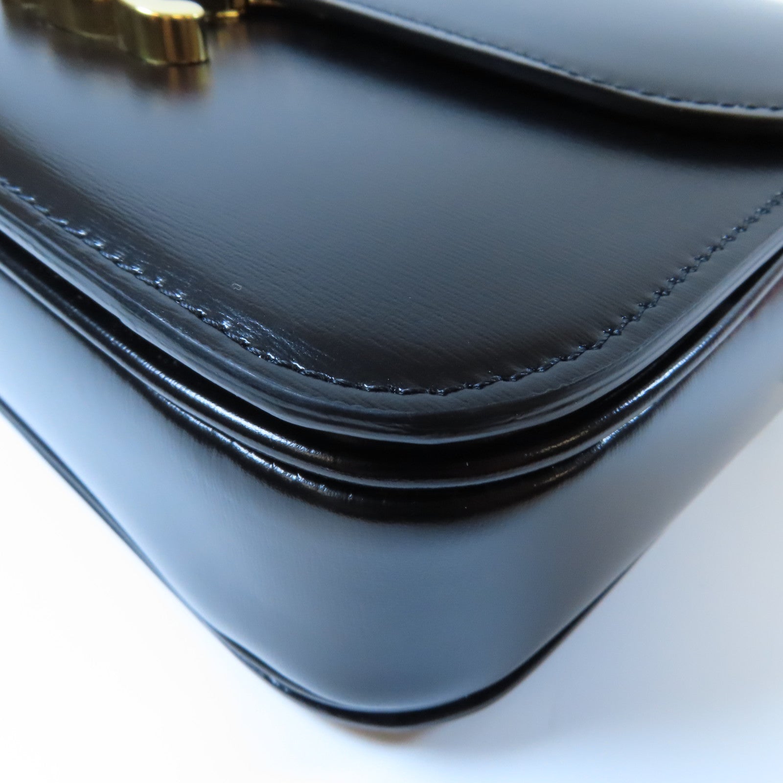 CELINE 牛皮皮革Triomphe金扣肩背袋黑色