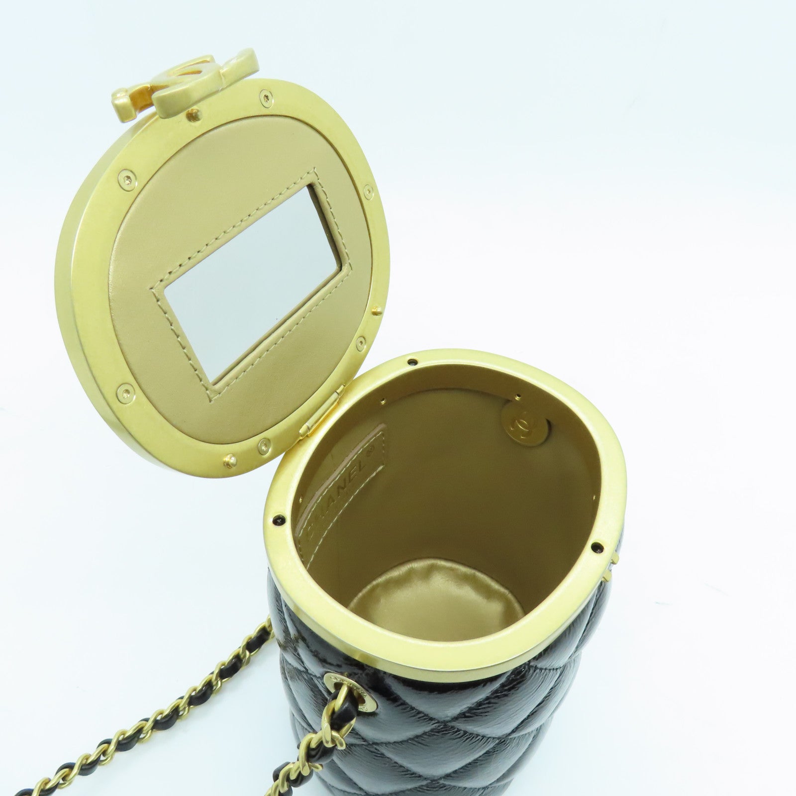 CHANEL 菱格漆皮皮革Chain Shoulder金扣鏈帶肩背袋黑色