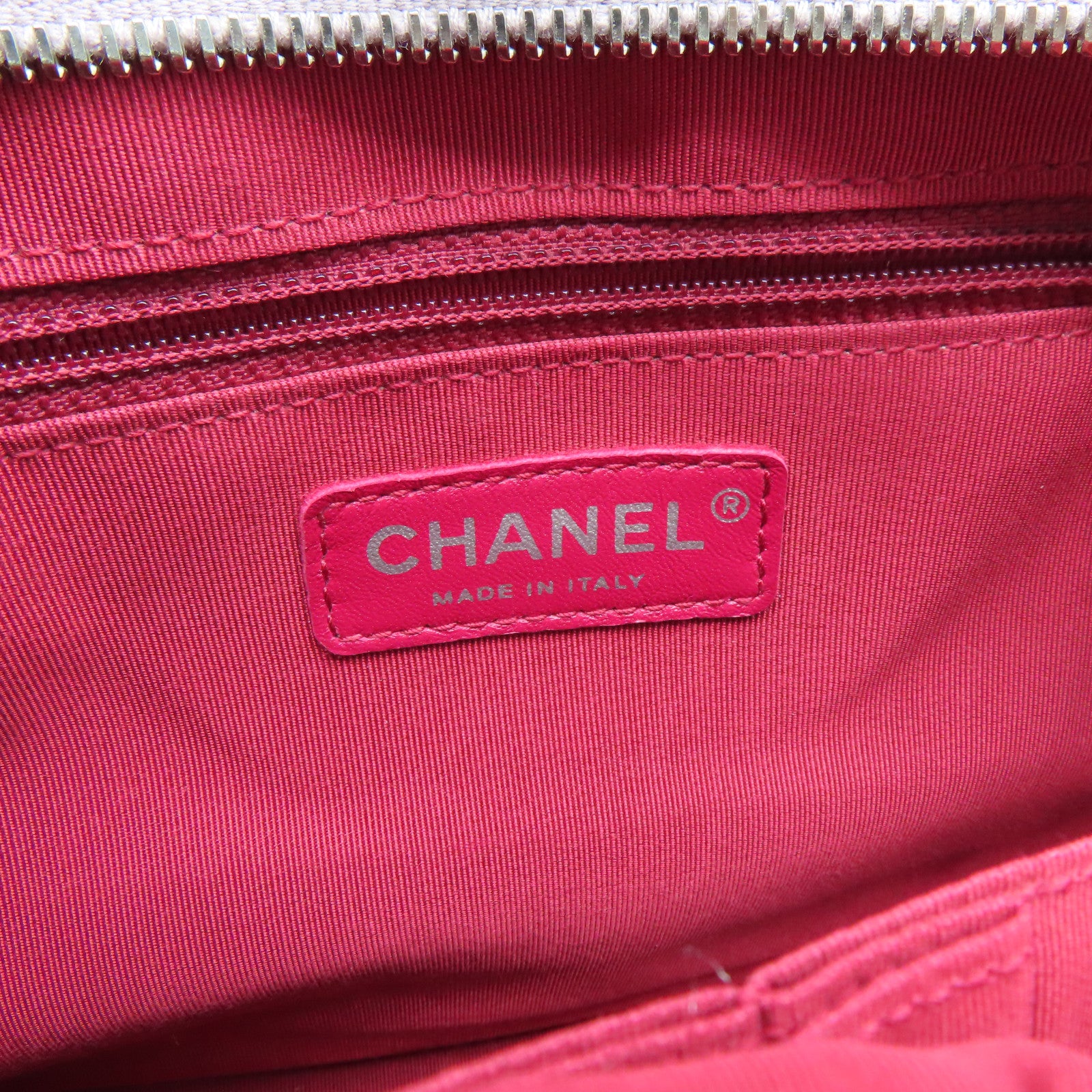 CHANEL 菱格牛皮皮革Gabrielle Large鏈帶肩背袋幻彩紫色