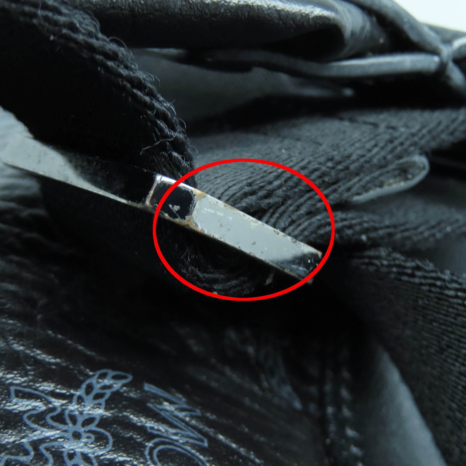 MCM 牛皮皮革Backpack背包黑色/灰色