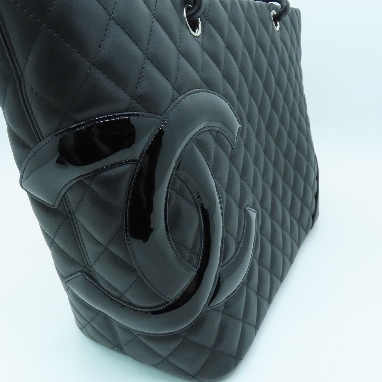 CHANEL Lingge cowhide leather Cambon Line Tote silver buckle handle bag / shoulder bag black