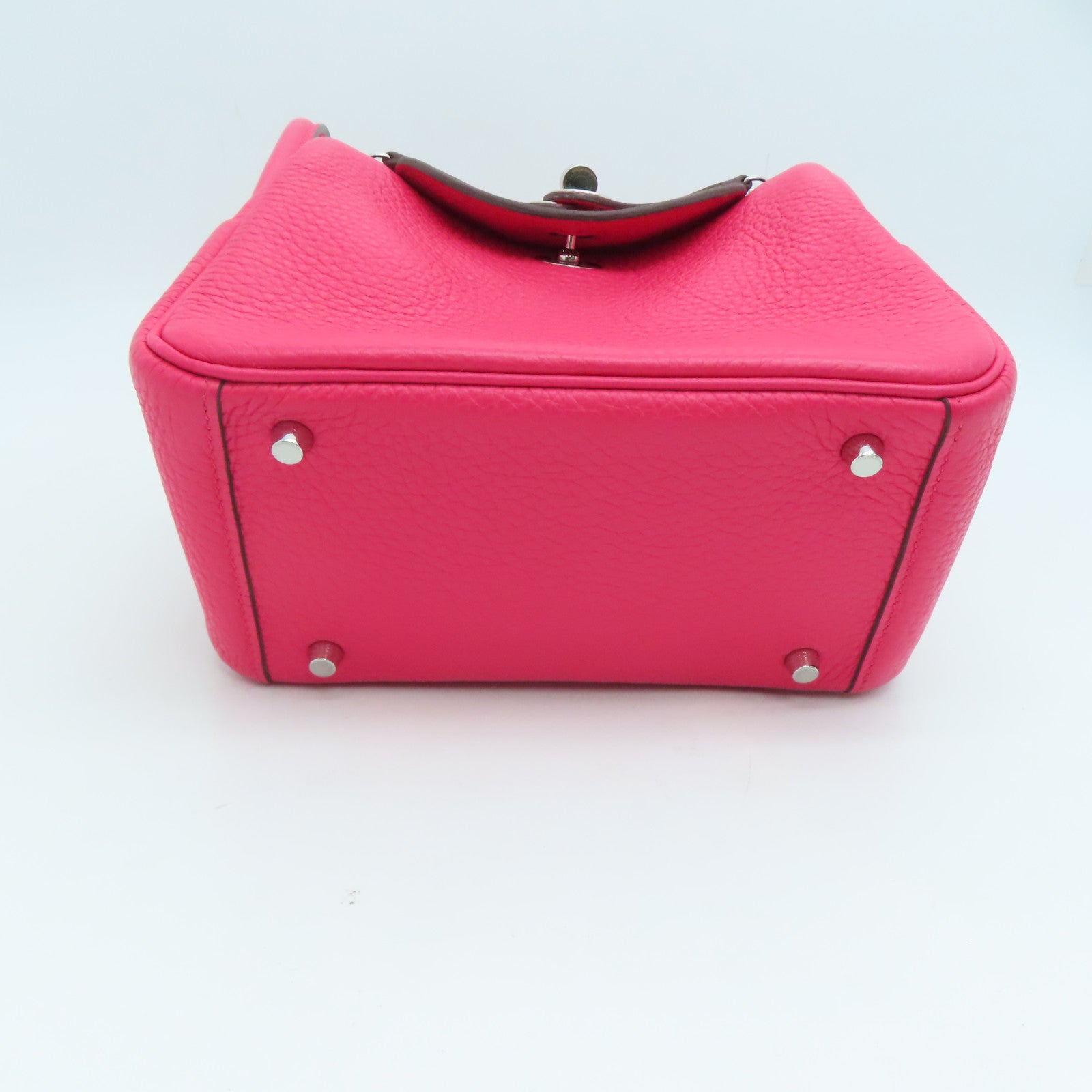 HERMES Clemence皮革Mini Lindy银扣肩背袋玉兰粉