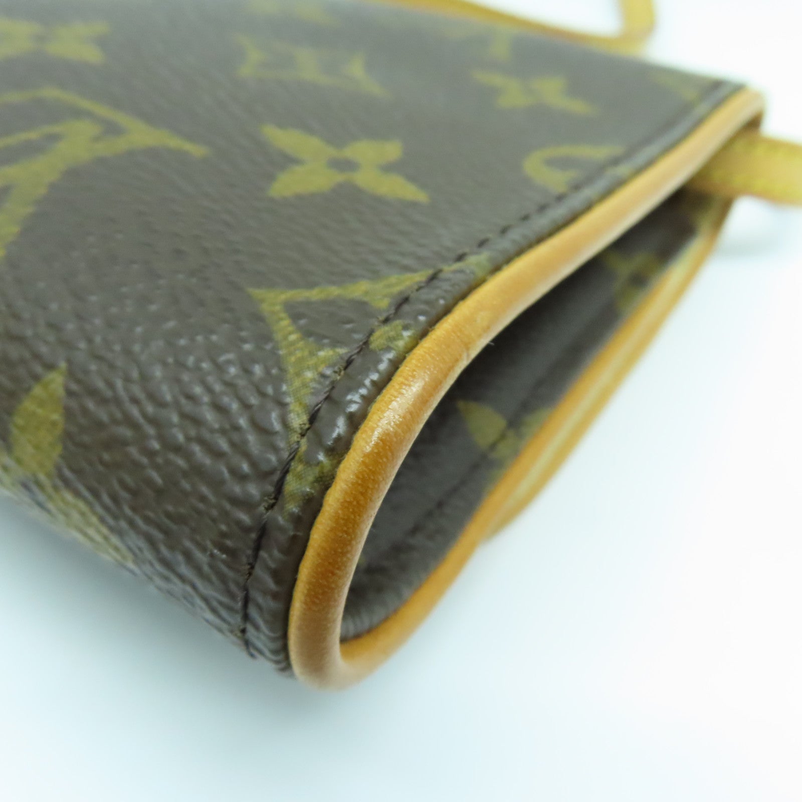 LOUIS VUITTON Monogram Pochette Twin GM金扣肩背袋啡色