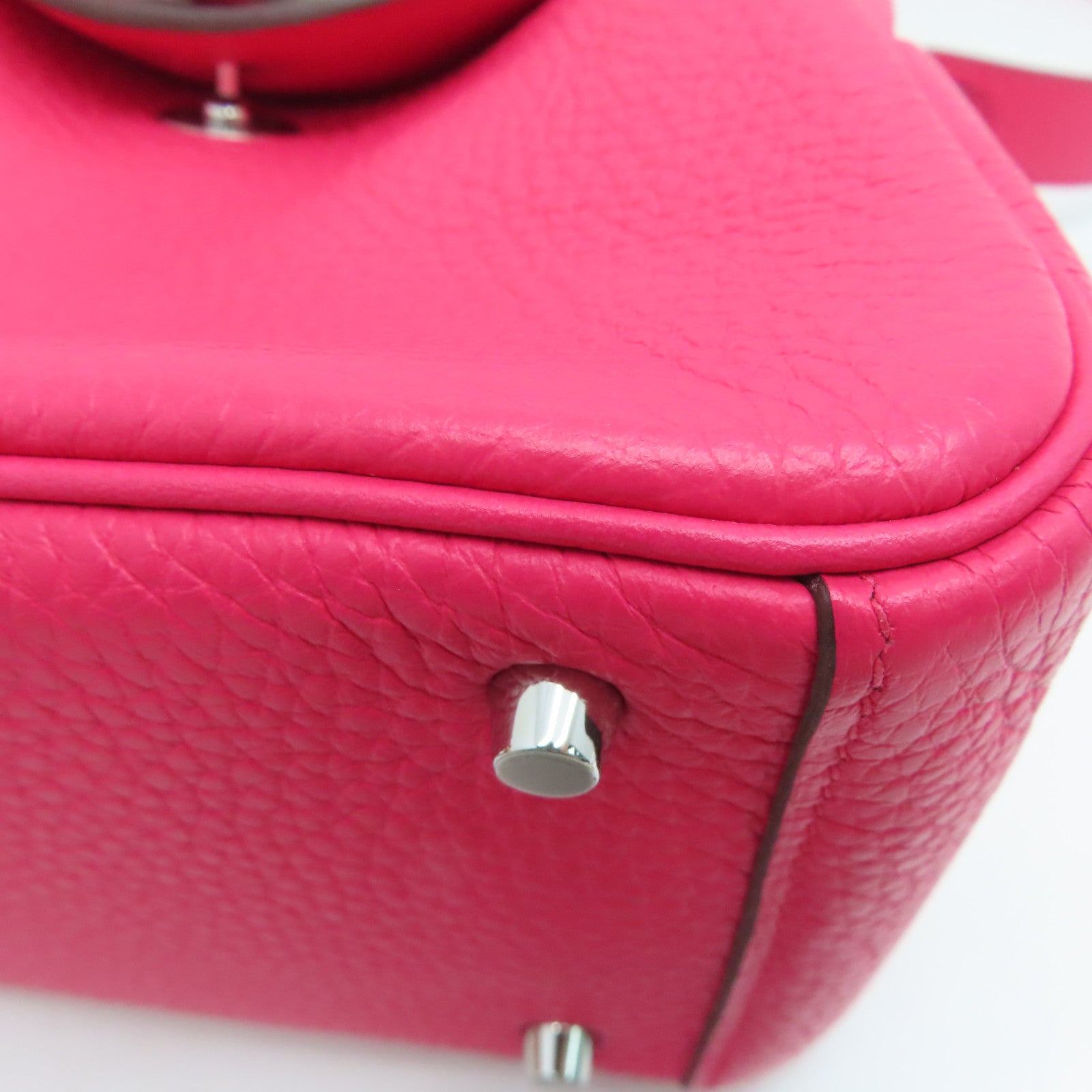 HERMES Clemence皮革Mini Lindy银扣肩背袋玉兰粉