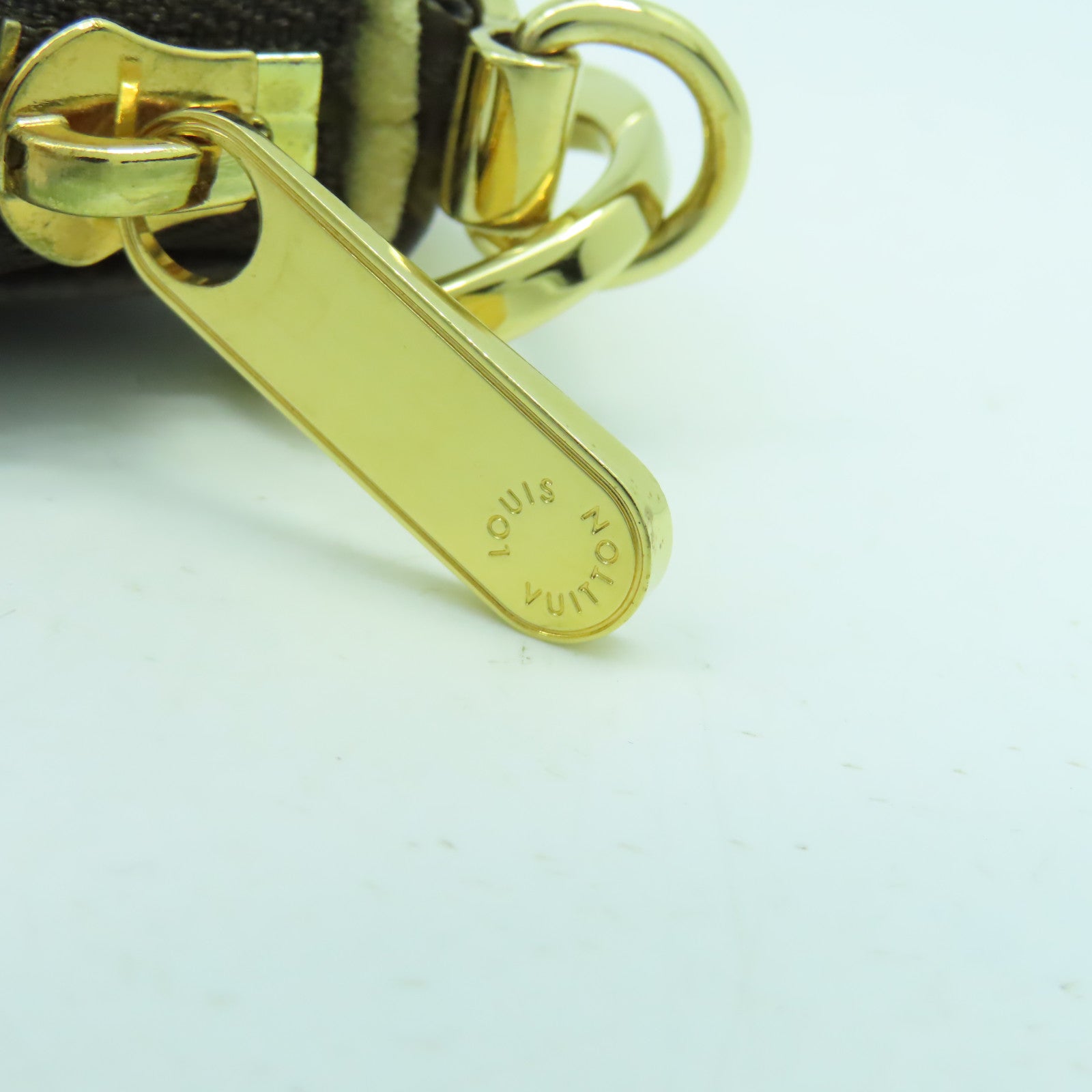 LOUIS VUITTON Monogram Pochette Milla金扣手挽肩背兩用袋啡色