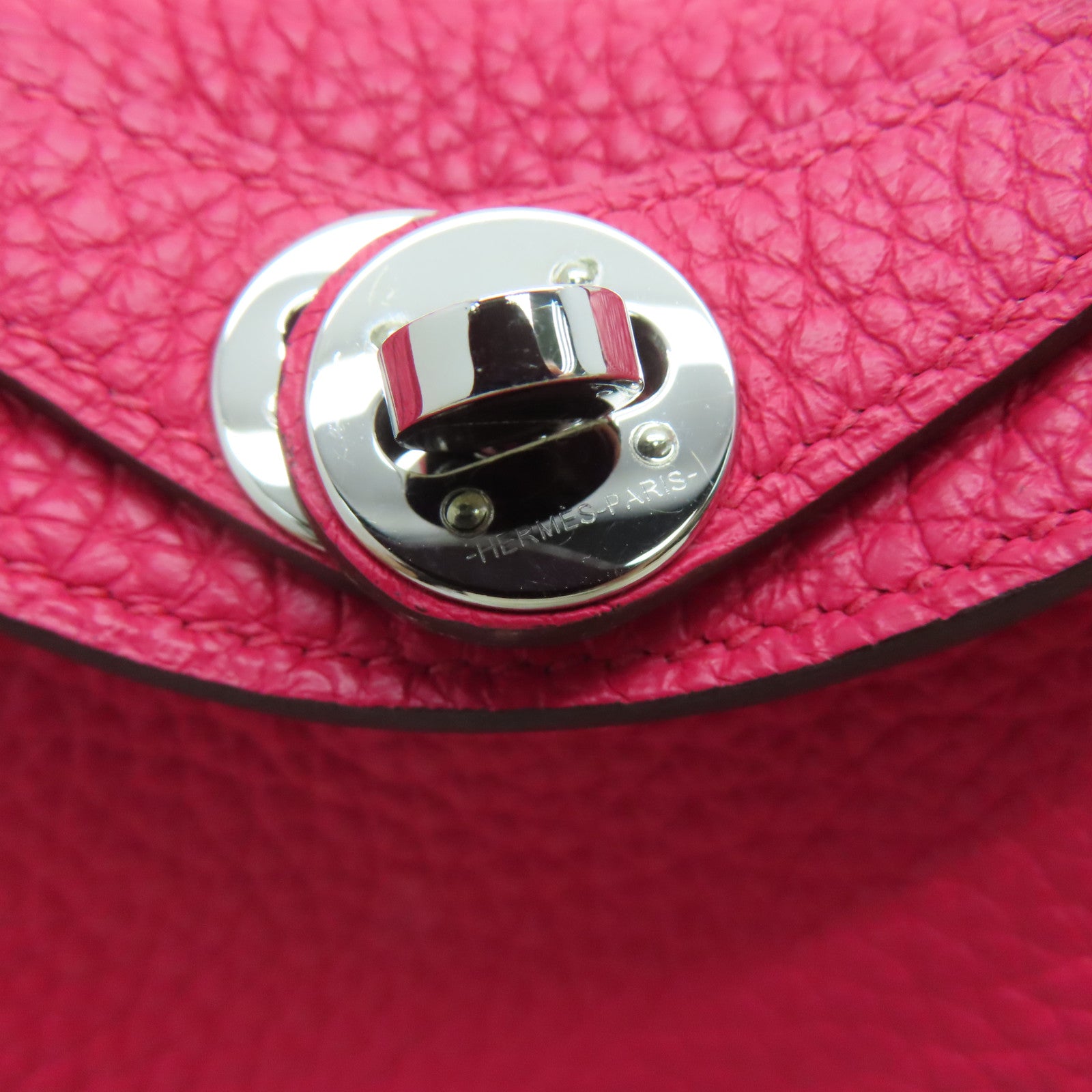 HERMES Clemence皮革Mini Lindy银扣肩背袋玉兰粉