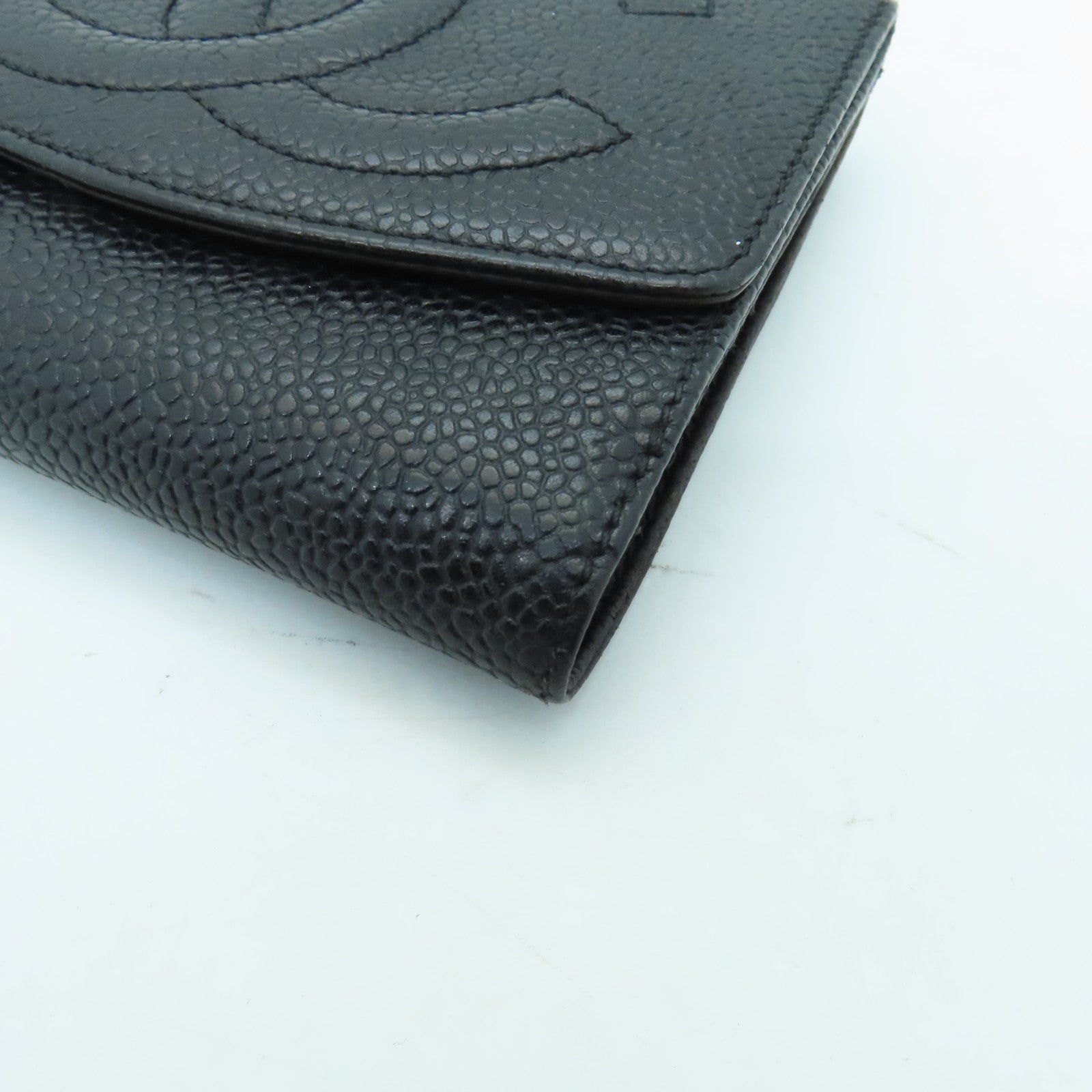 CHANEL Caviar Leather Vitage Wallet Silver Buckle Wallet Black