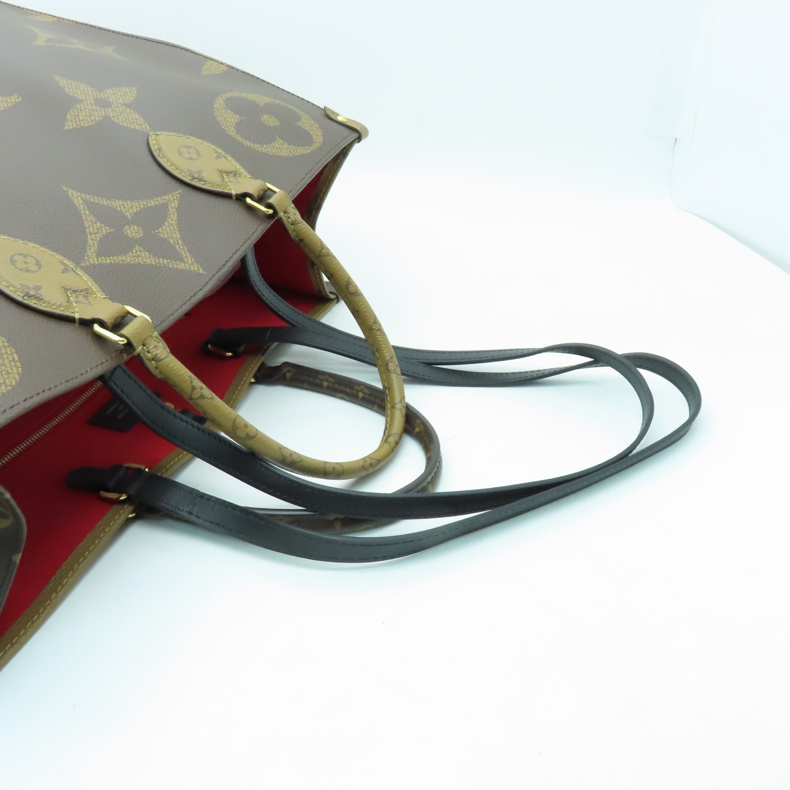 LOUIS VUITTON 【激減優惠】Monogram Reverse On The Go GM金扣肩背袋棕色