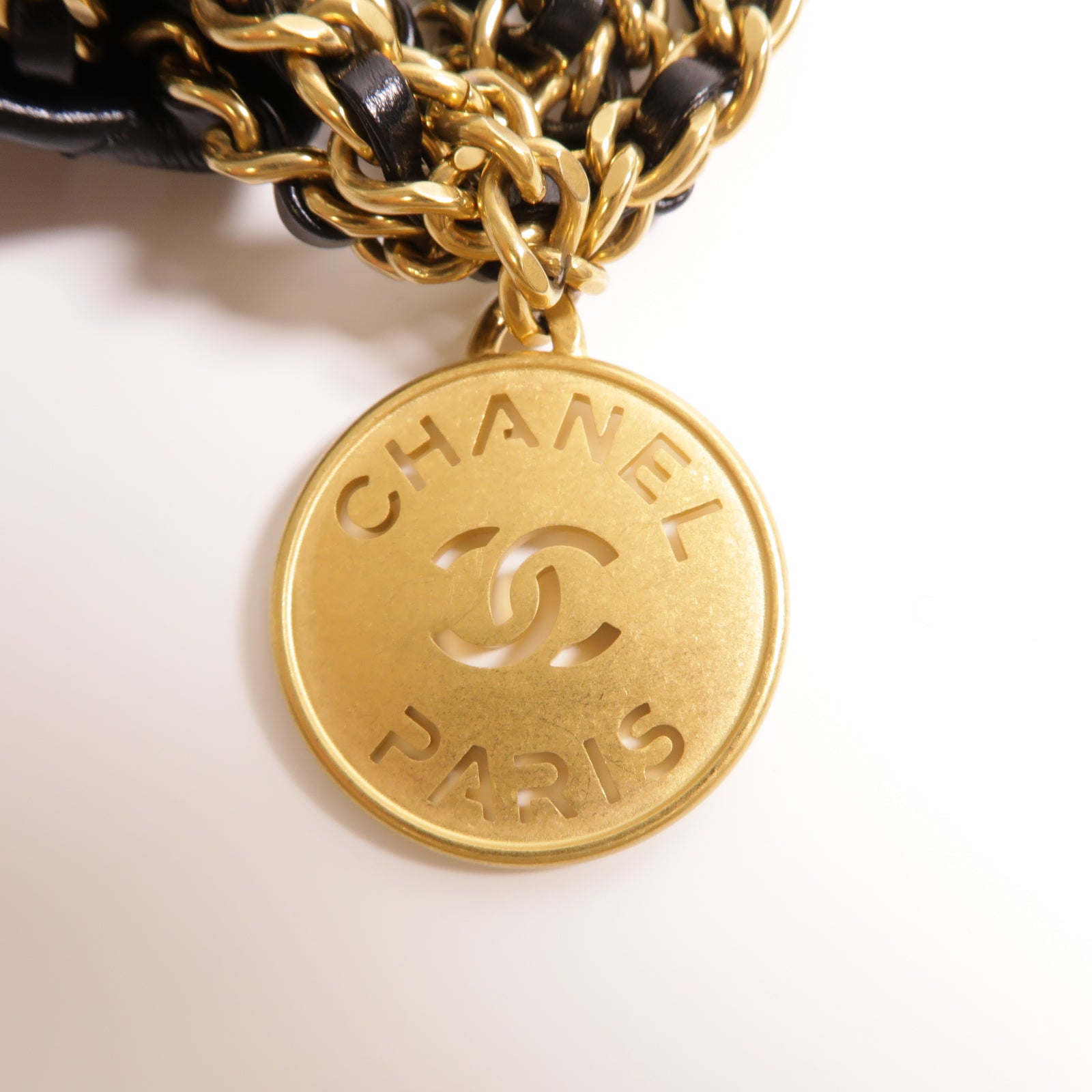 CHANEL 菱格牛皮皮革Mini 22金扣鏈帶手挽肩背兩用袋黑色