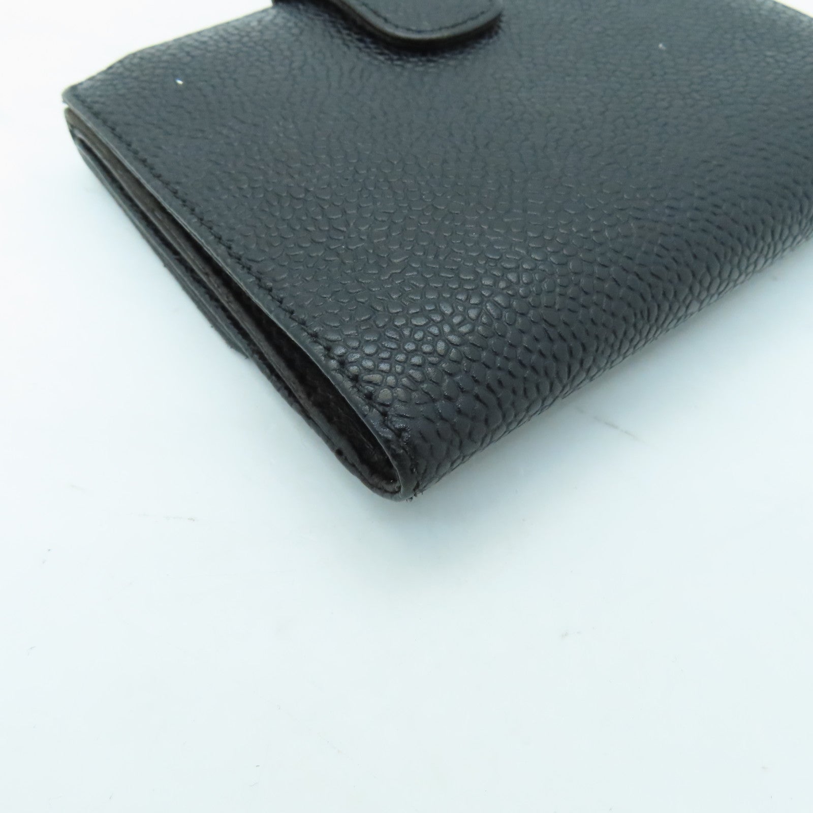 CHANEL Caviar Leather Vitage Wallet Silver Buckle Wallet Black