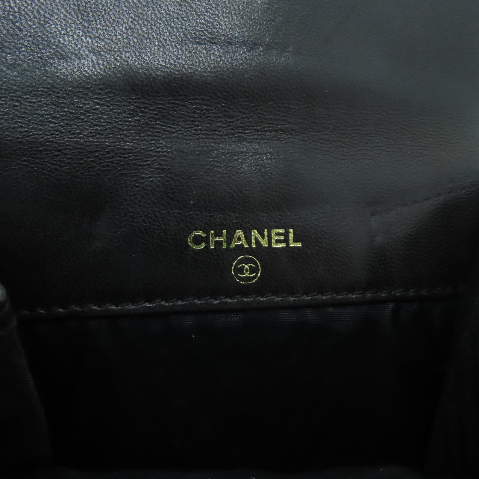 CHANEL Caviar Leather Vitage Wallet Silver Buckle Wallet Black