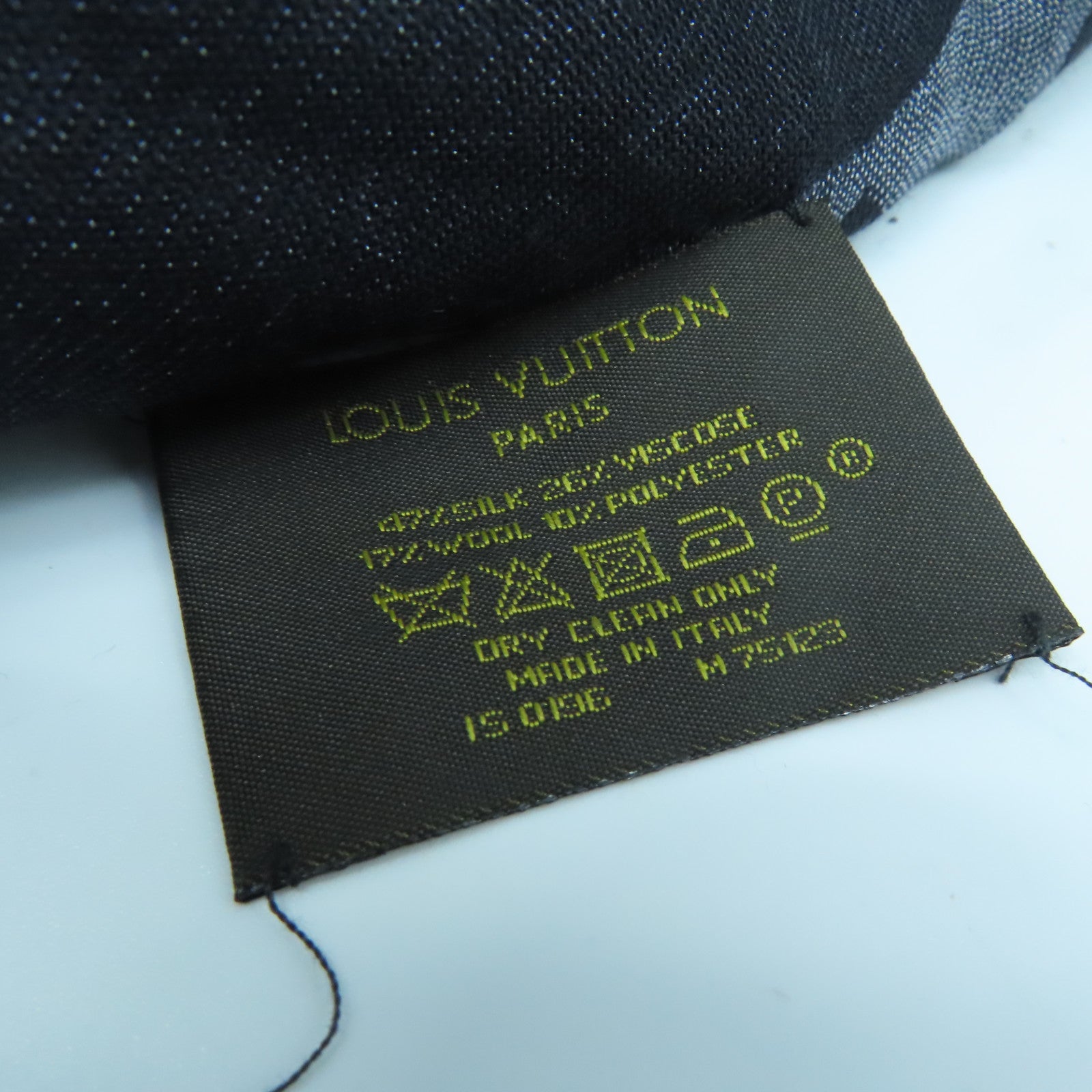 LOUIS VUITTON 羊毛/丝质Scarf丝巾黑色