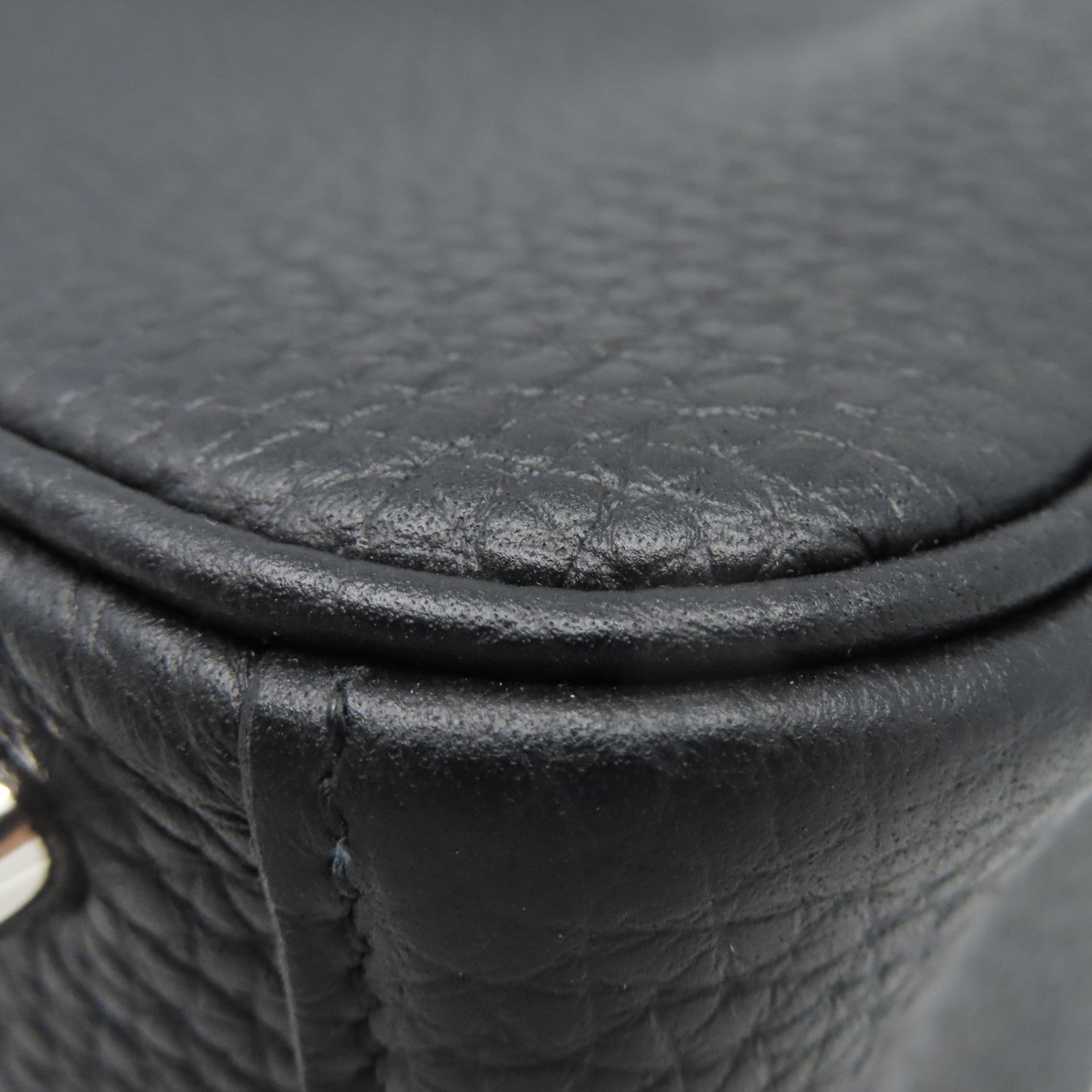 HERMES Taurillon Clemence皮革Mini Lindy銀扣手挽肩背兩用袋黑色