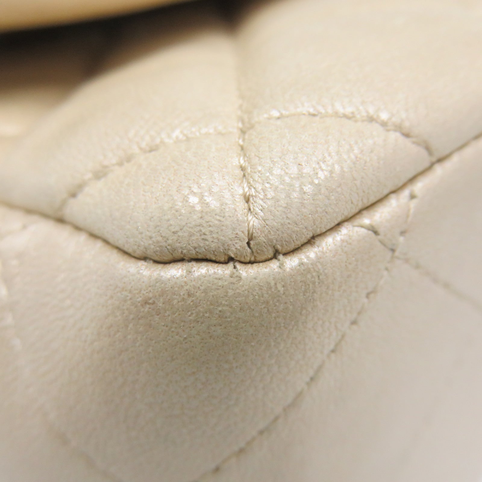 CHANEL 【激減優惠】菱格羊皮皮革Jumbo Chain Shoulder Bag金扣鏈帶肩背袋金色