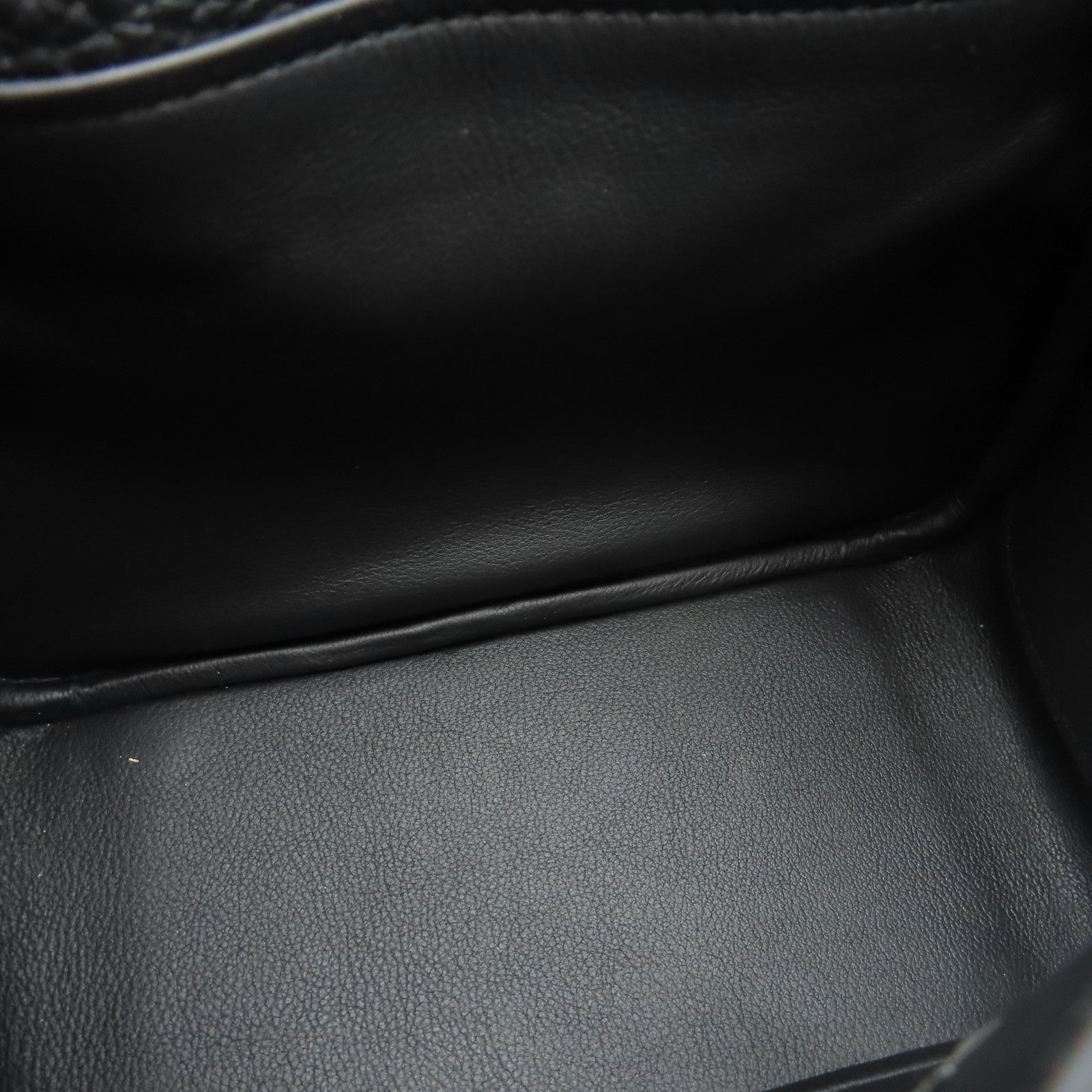 HERMES Taurillon Clemence皮革Mini Lindy銀扣手挽肩背兩用袋黑色
