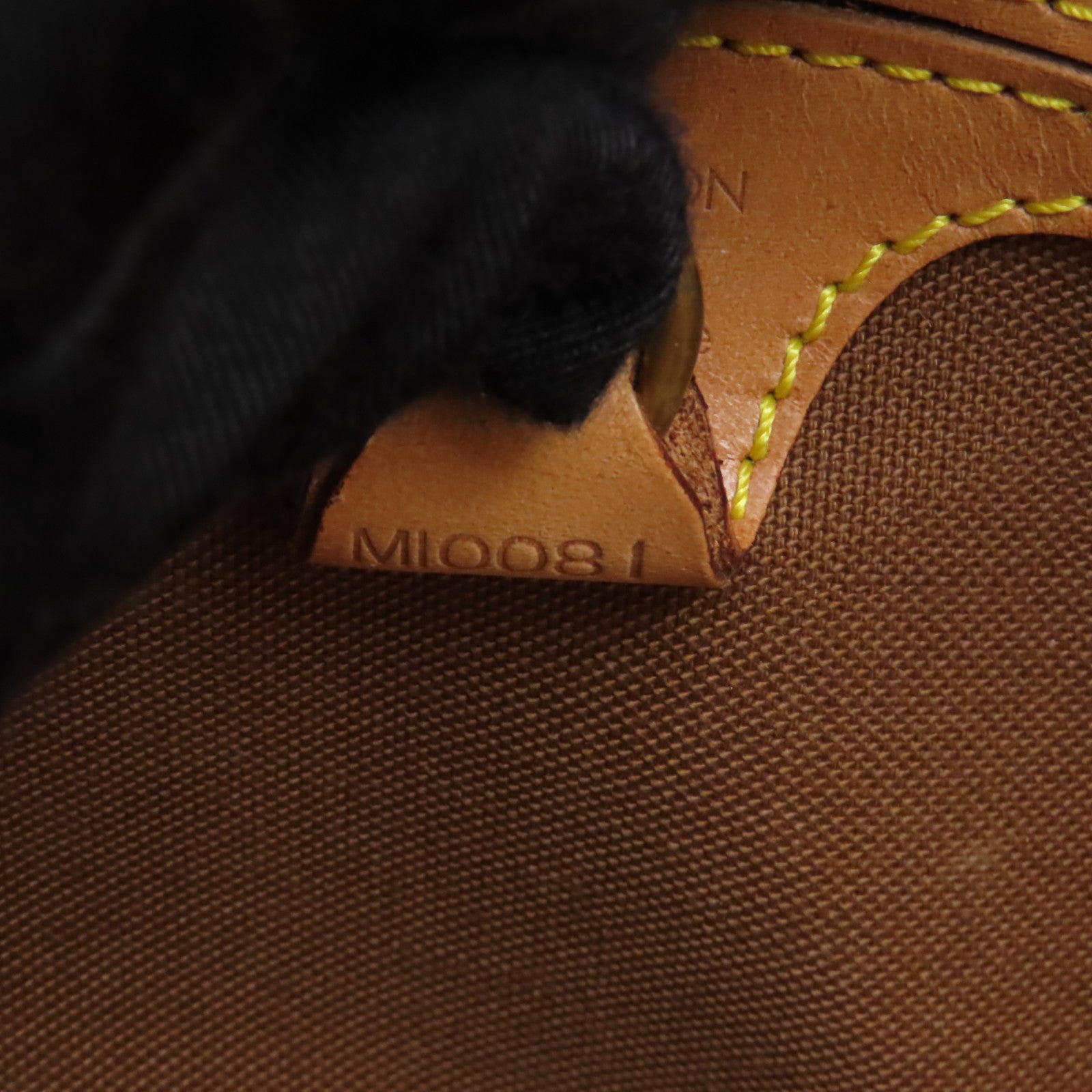 LOUIS VUITTON Monogram Elipse PM金扣手挽袋棕色