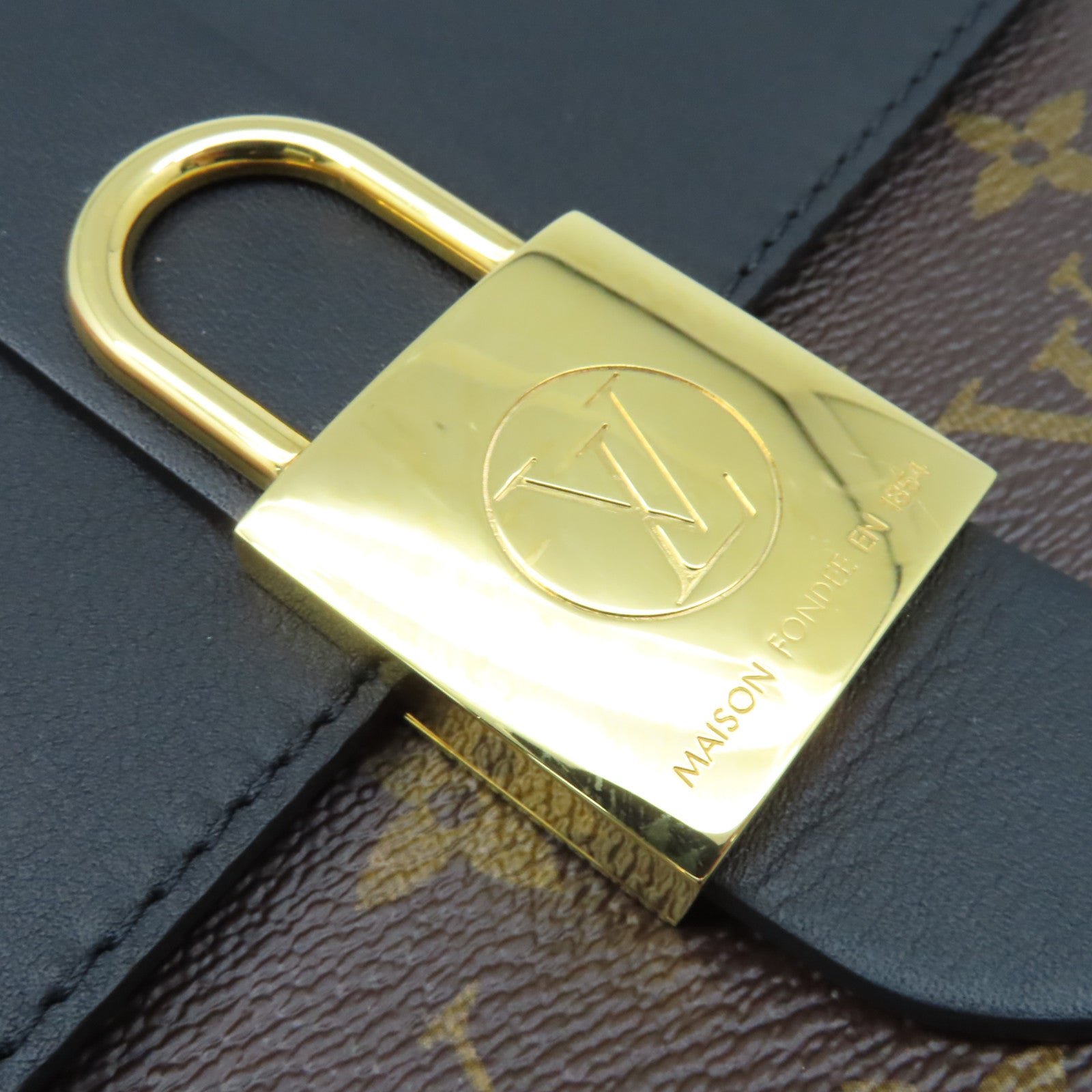 LOUIS VUITTON Monogram Lockit BB 2Way Shoulder Bag金扣手挽肩兩用袋啡色/黑色
