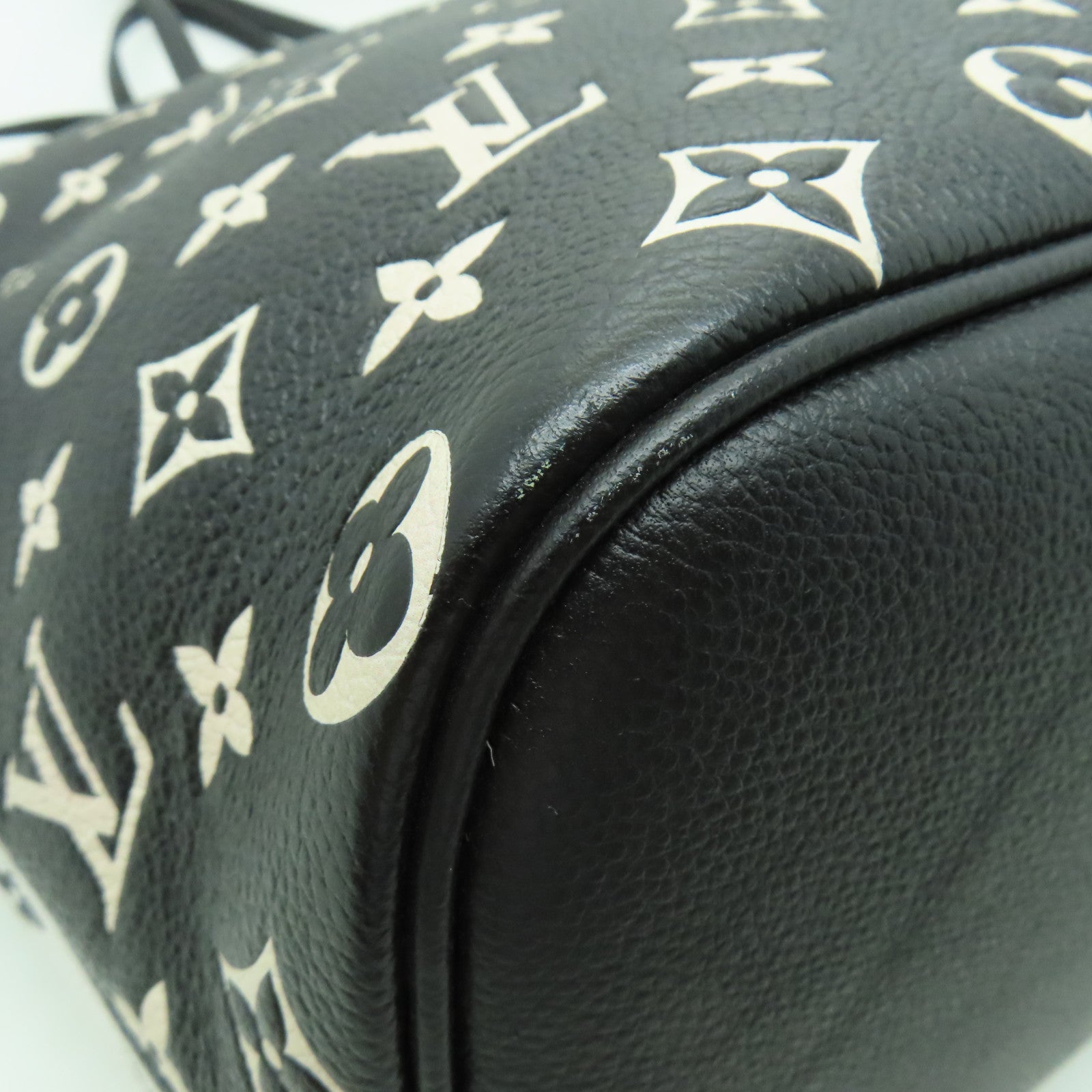 LOUIS VUITTON Monogram Empreinte Neverfull MM金扣手挽袋黒色/白色/粉紅色