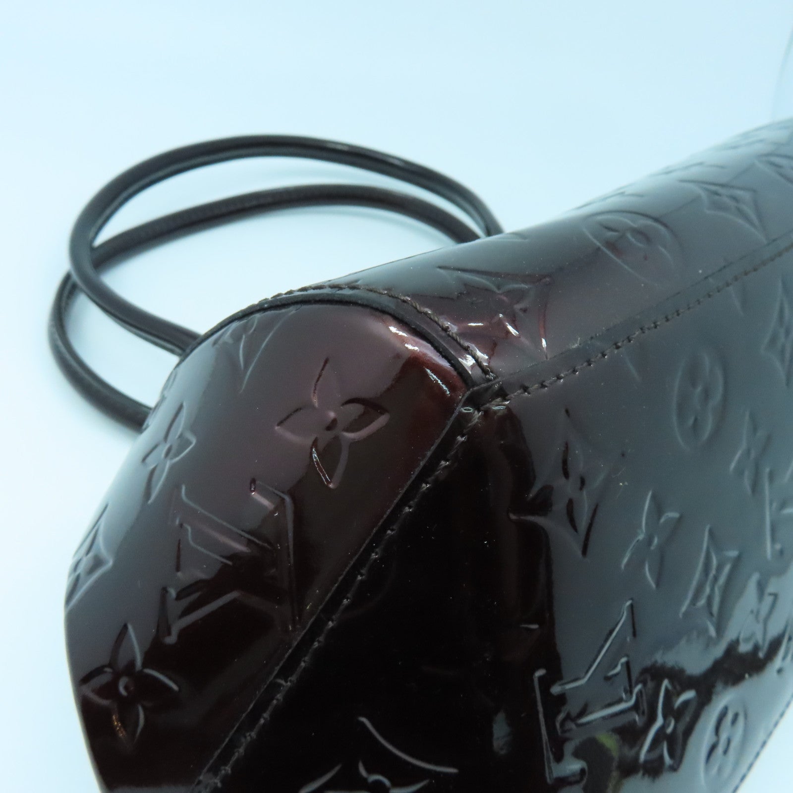 LOUIS VUITTON Vernis Sherwood PM金扣手挽袋酒紅色