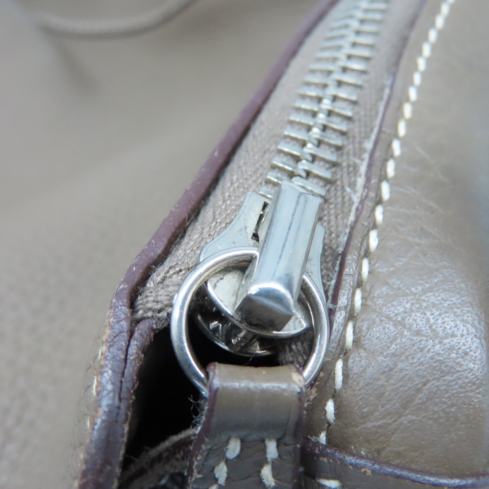 HERMES Taurillon Clemence皮革Lindy 30银扣手挽肩背两用袋大象灰色