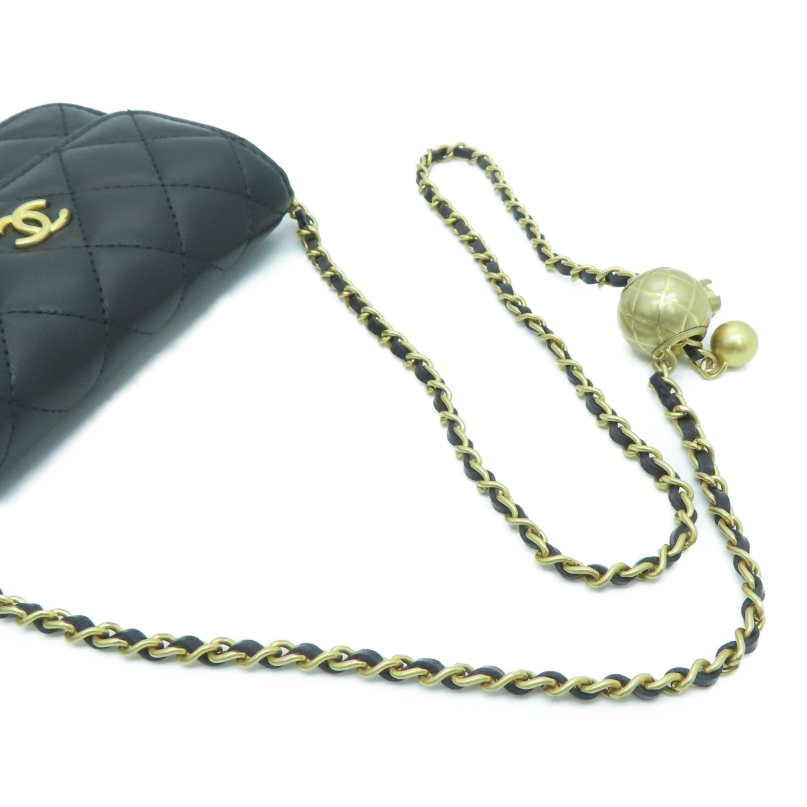 CHANEL 【激减优惠】菱格羊皮皮革Clutch With Chain肩背袋黑色