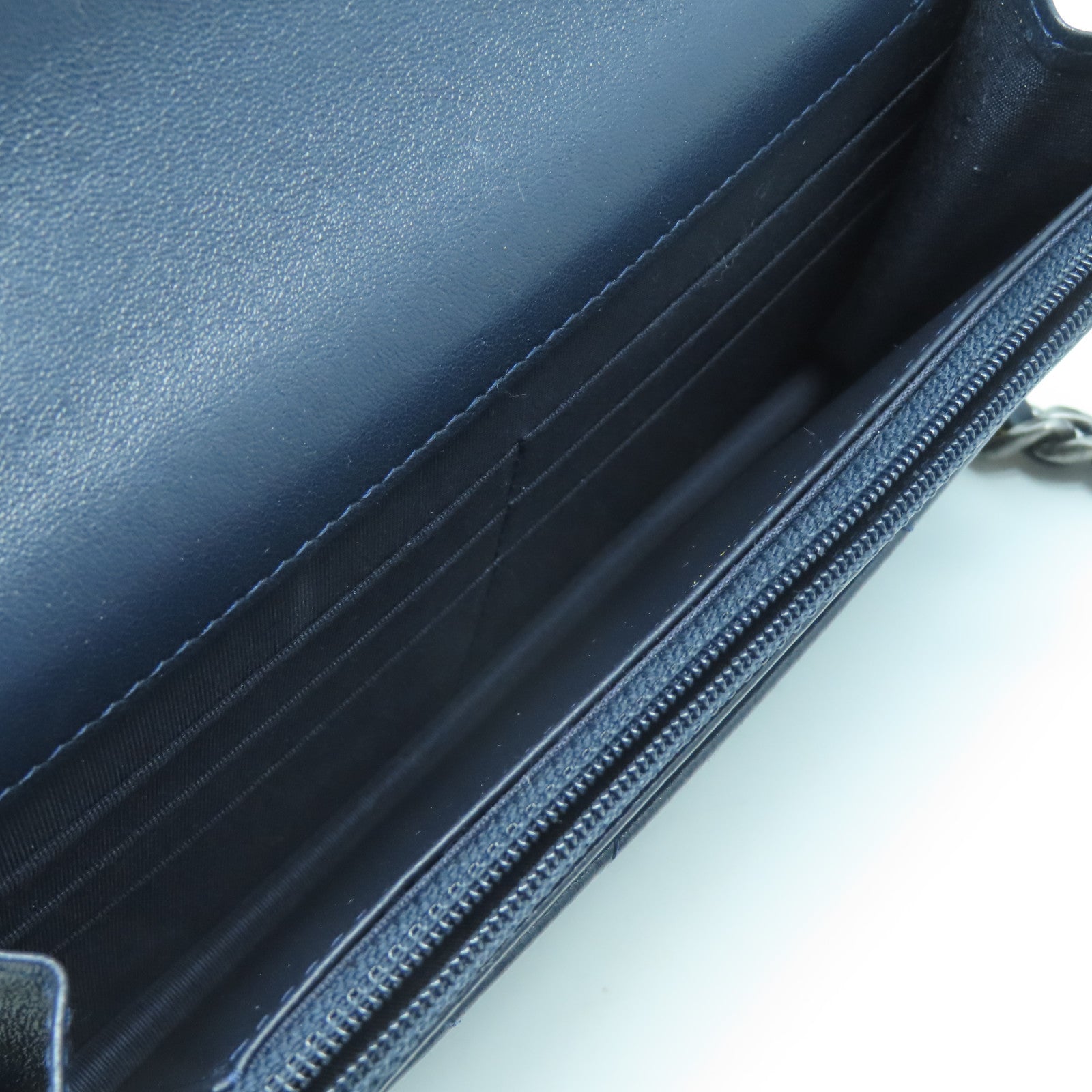 CHANEL 菱格羊皮皮革C19 WOC金扣/銀扣鏈帶肩背袋深藍色