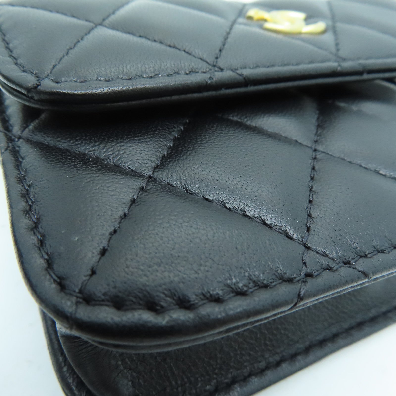 CHANEL 【激减优惠】菱格羊皮皮革Clutch With Chain肩背袋黑色