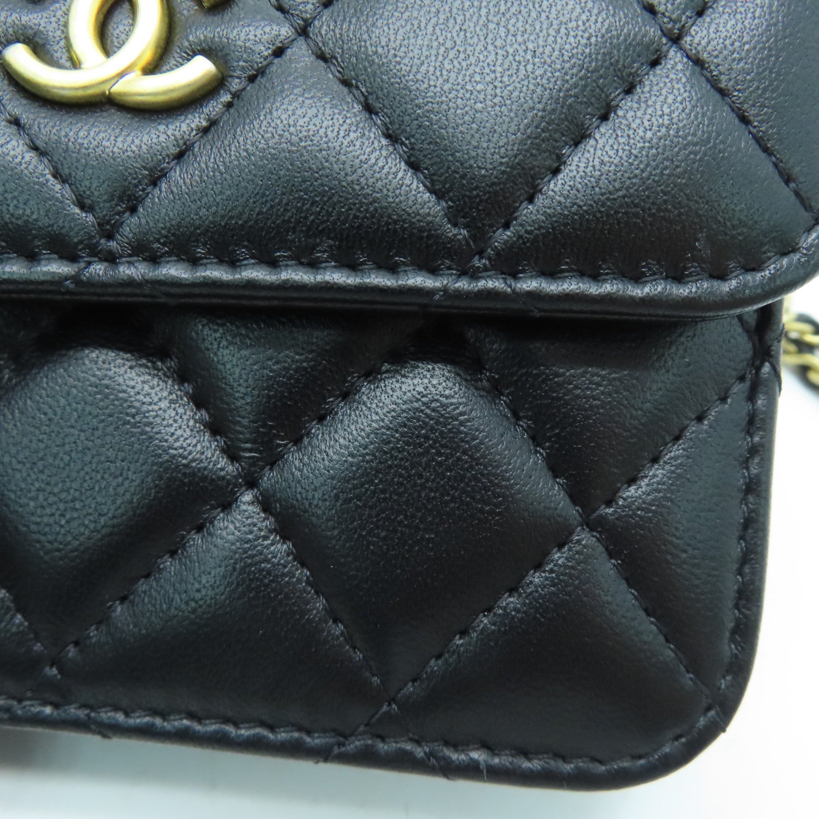 CHANEL 【激减优惠】菱格羊皮皮革Clutch With Chain肩背袋黑色