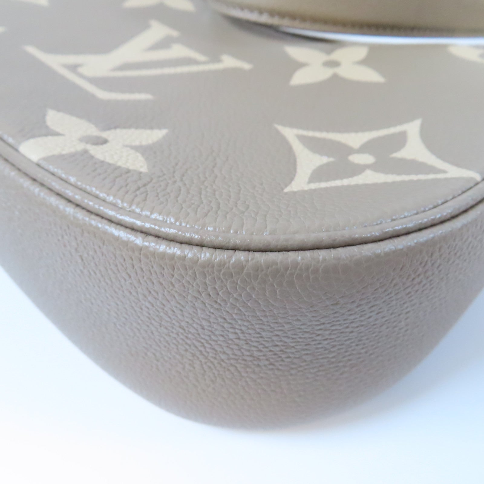 LOUIS VUITTON Monogram Empreinte Bagatelle金扣手挽肩背兩用袋奶油色