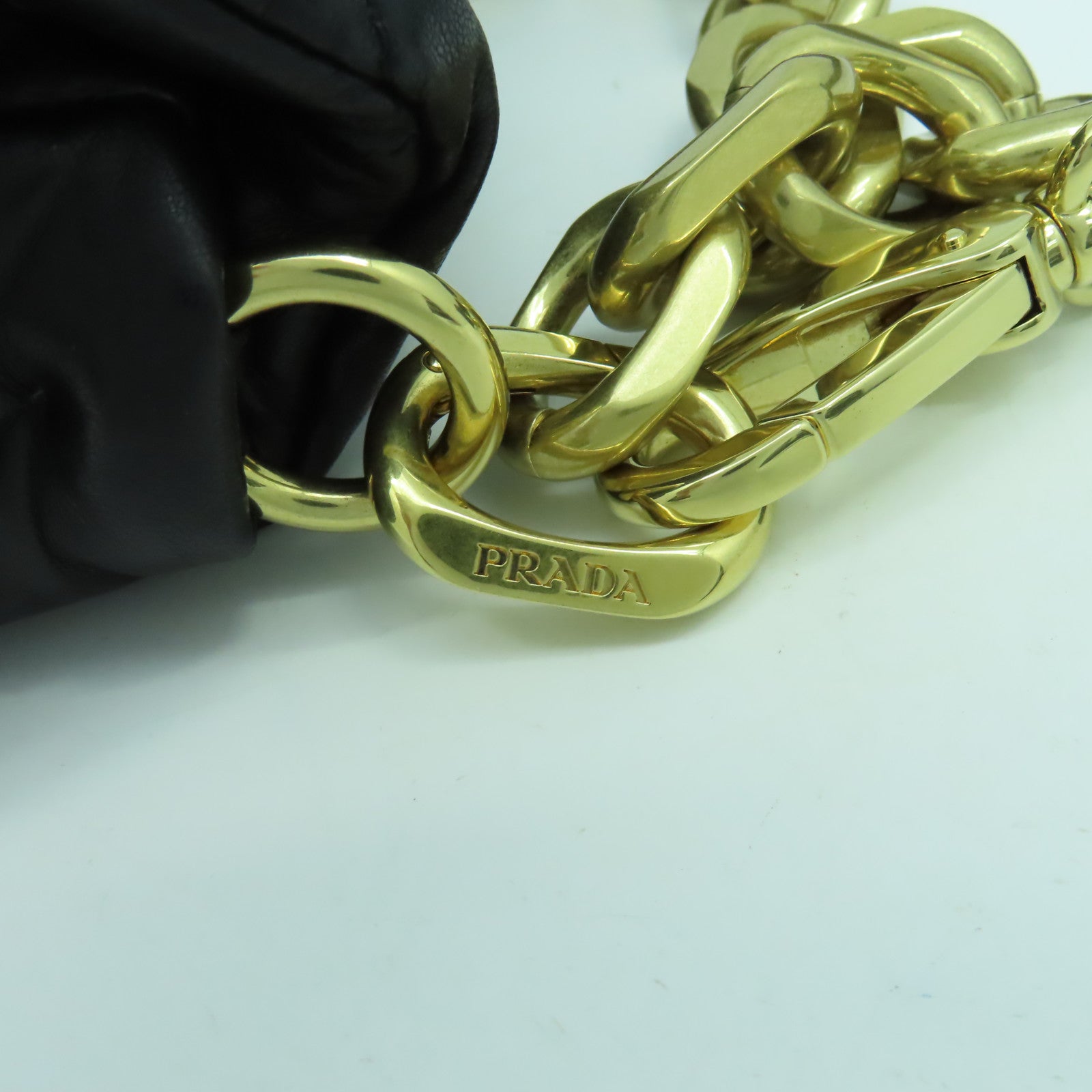 PRADA 羊皮皮革2 Way Shoulder金扣手挽肩背兩用袋黑色