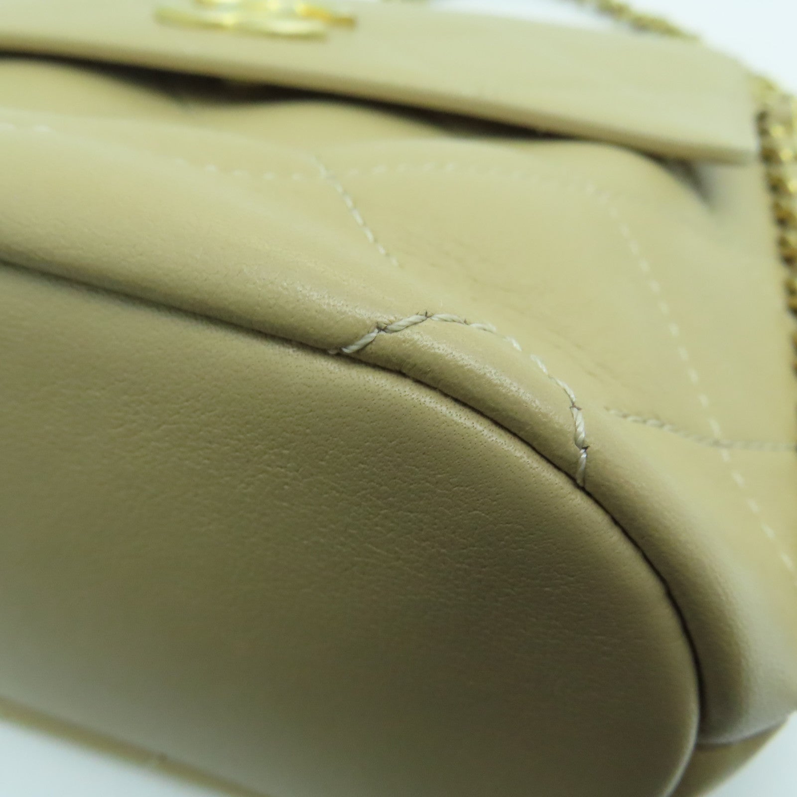CHANEL 菱格牛皮皮革Chain Shoulder Bag金扣鏈帶肩背袋米色