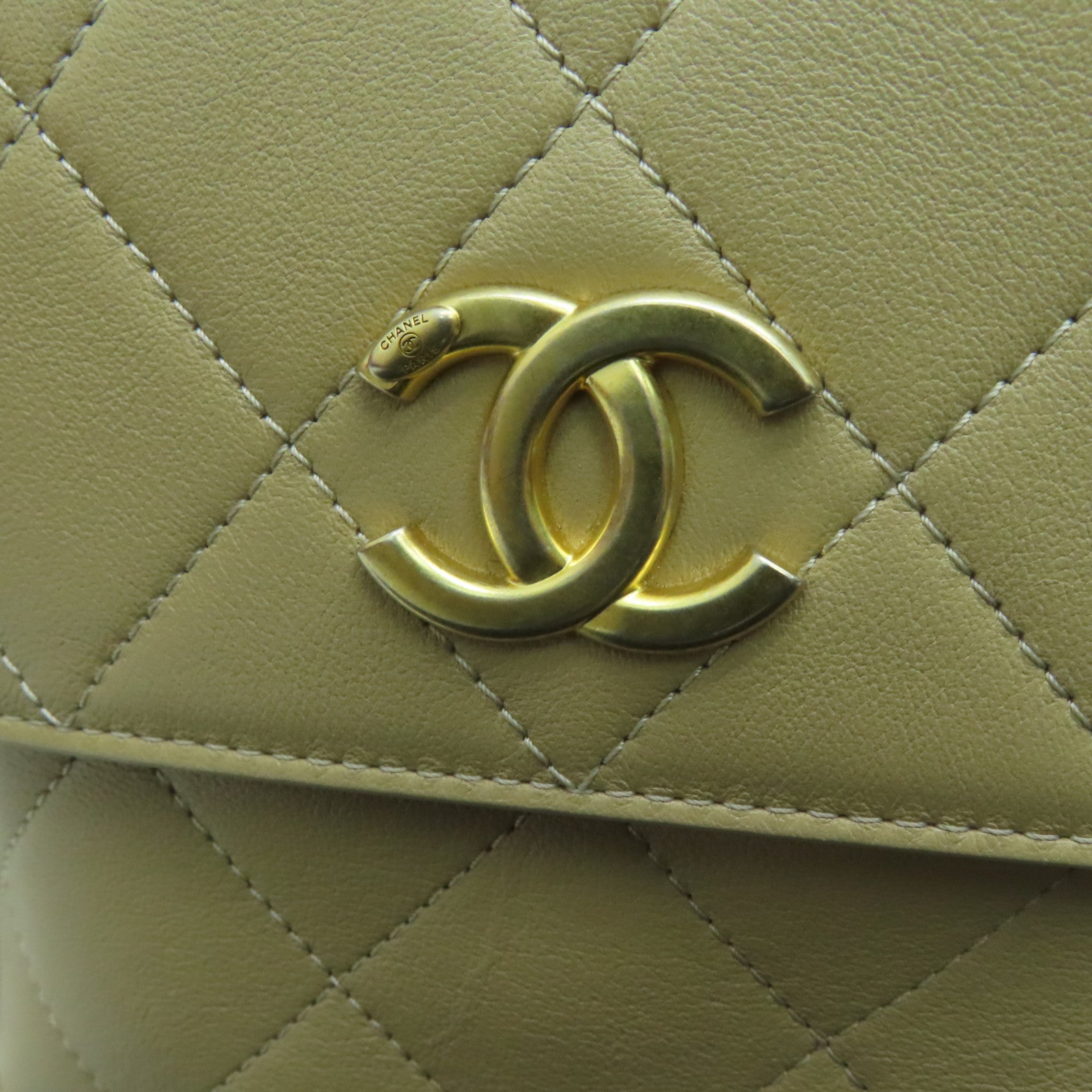 CHANEL 菱格牛皮皮革Chain Shoulder Bag金扣鏈帶肩背袋米色